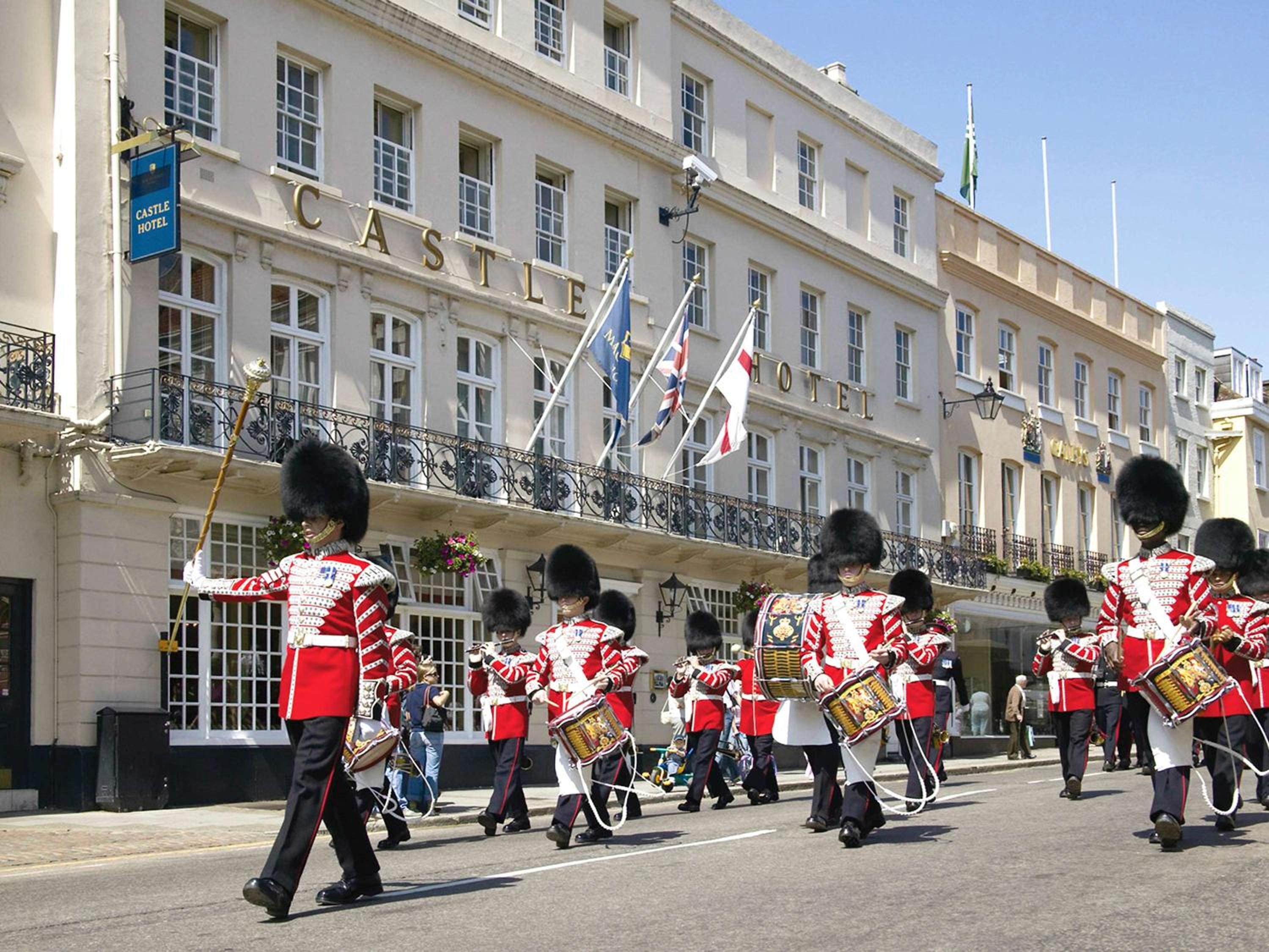 Windsor Vacations - Castle Hotel Windsor - Property Image 1