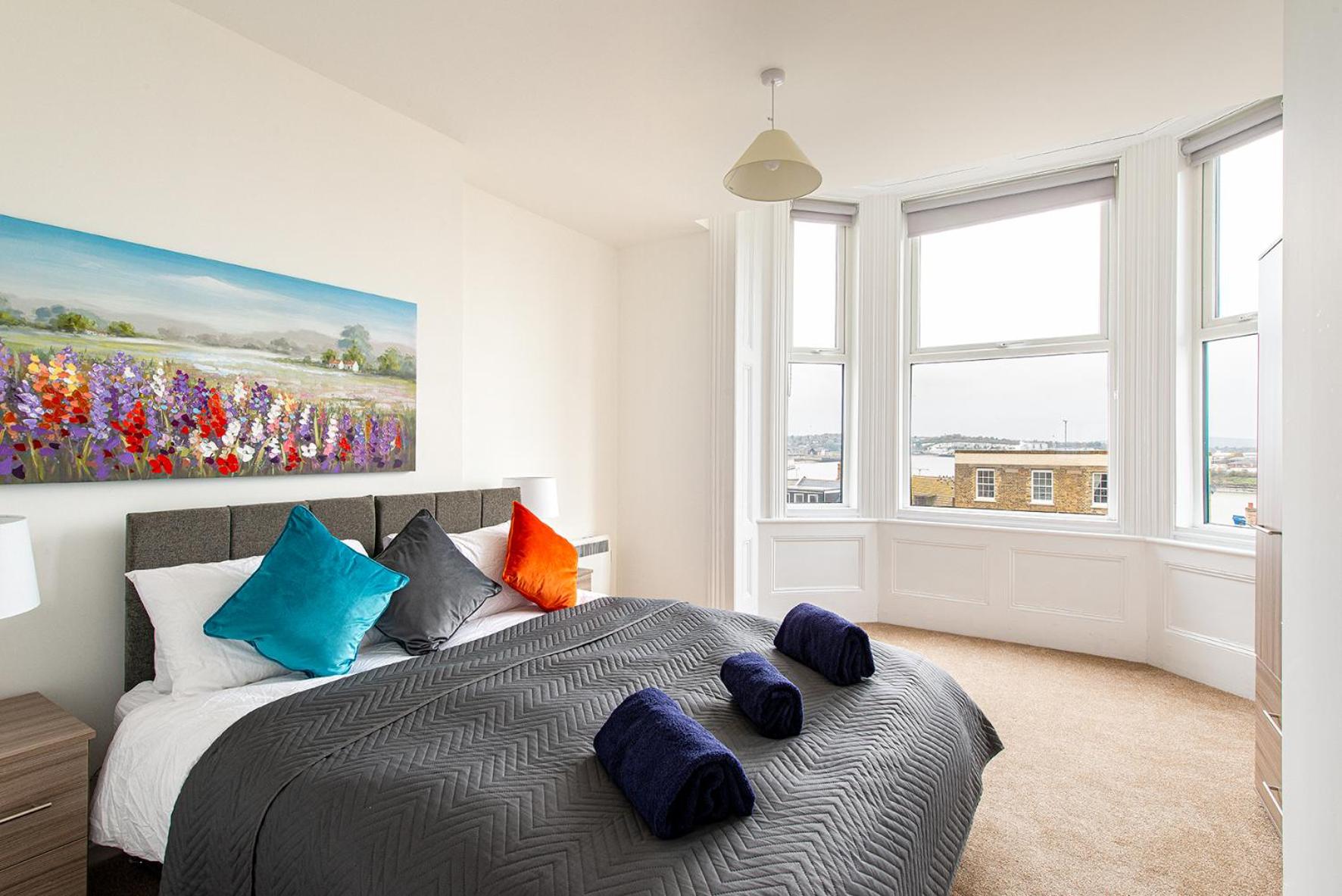 Riverside Luxury Apartment view 2