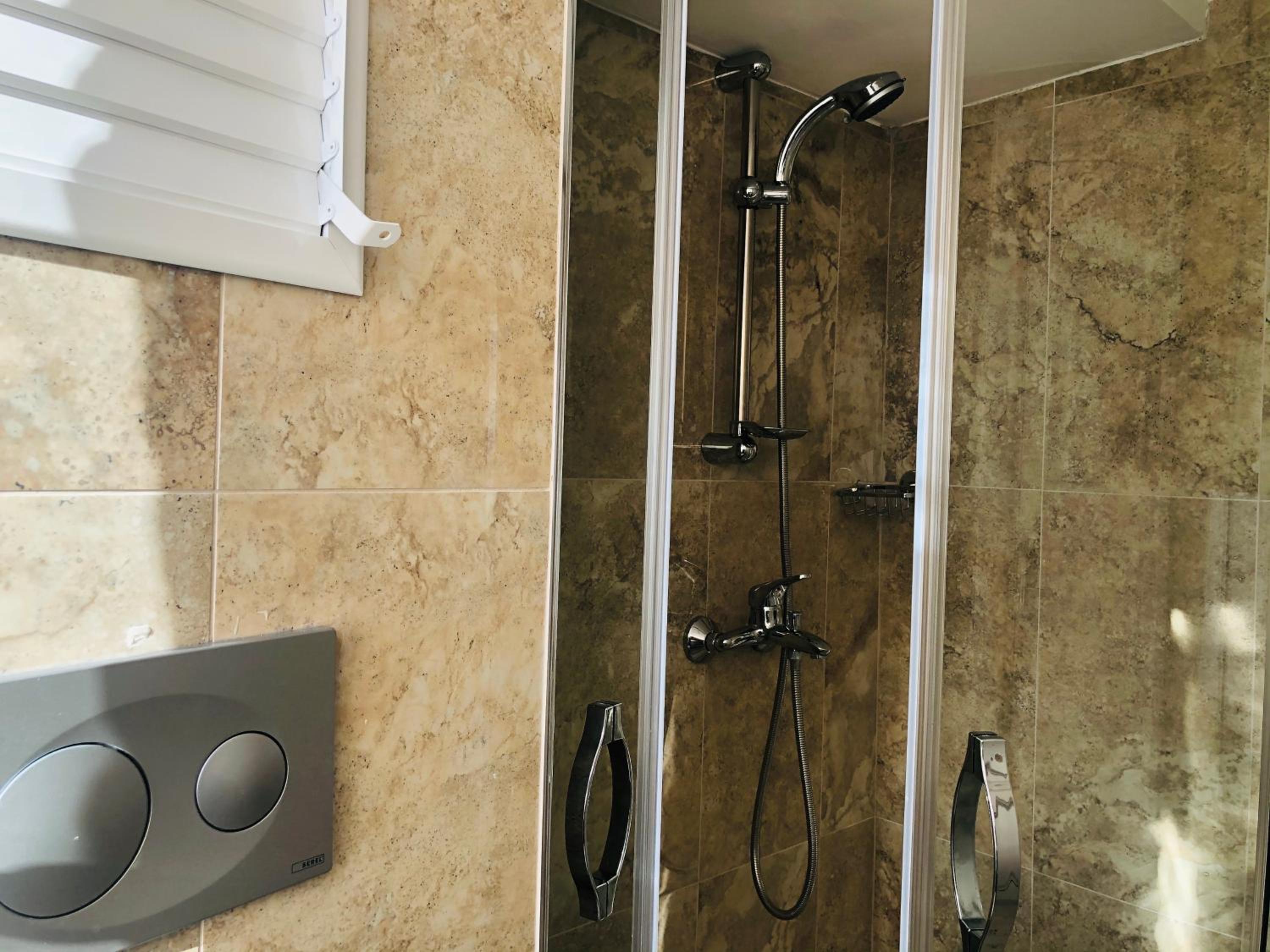 Hotel Antique - Image 84