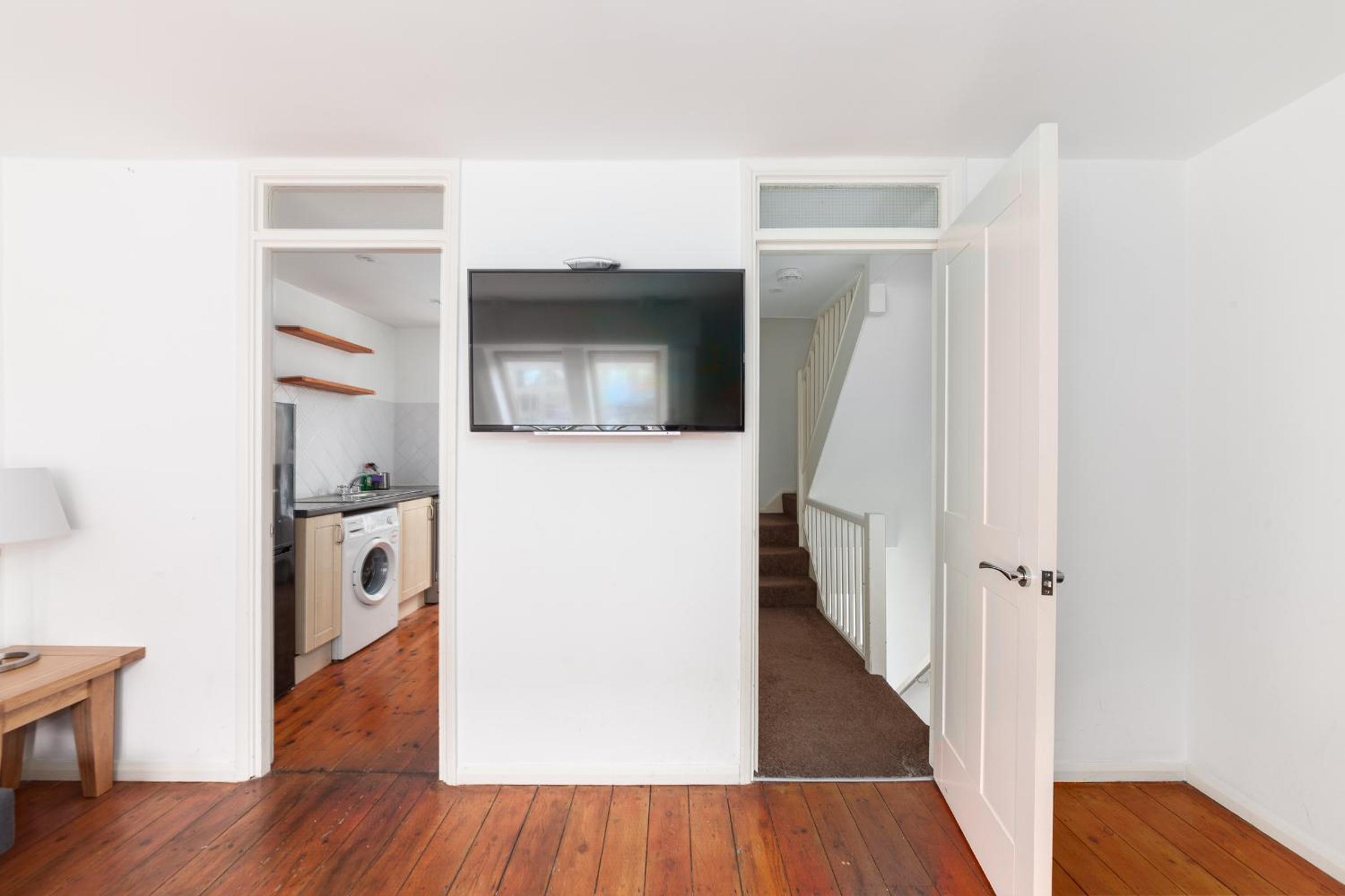 White City Apartment