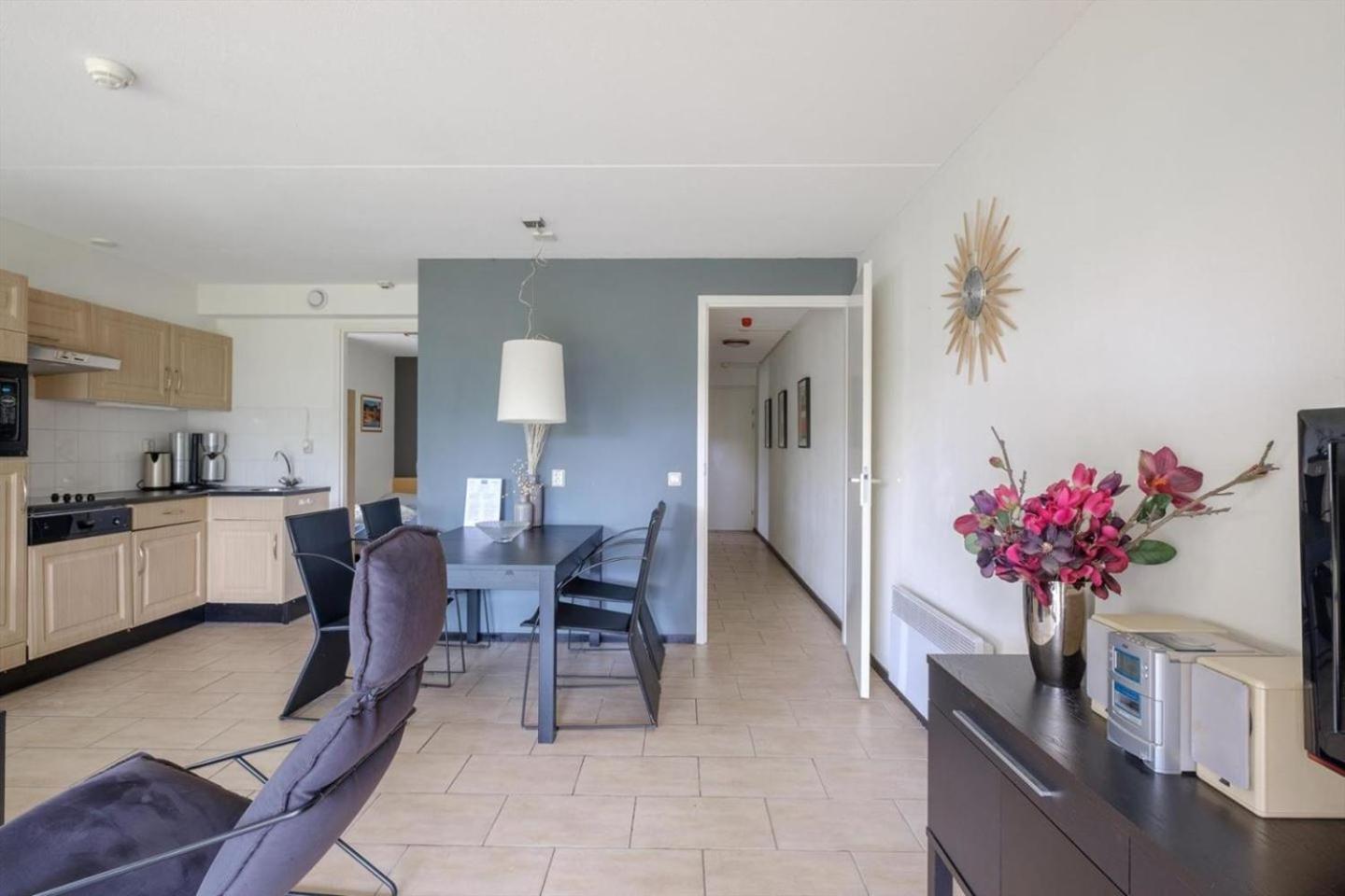 Escape, appartement met groot terras view 4