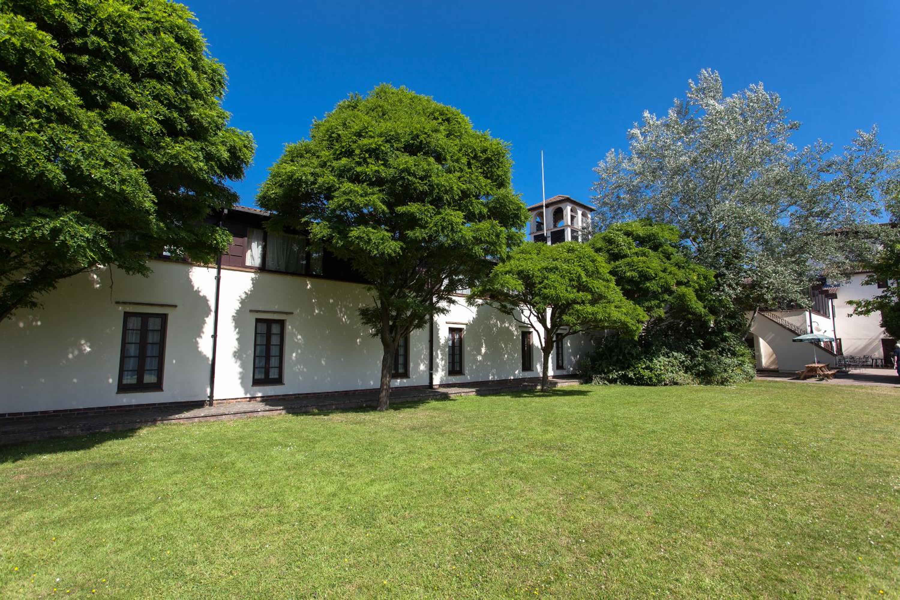 Crawley Vacations - Europa Gatwick Hotel  Spa - Property Image 5
