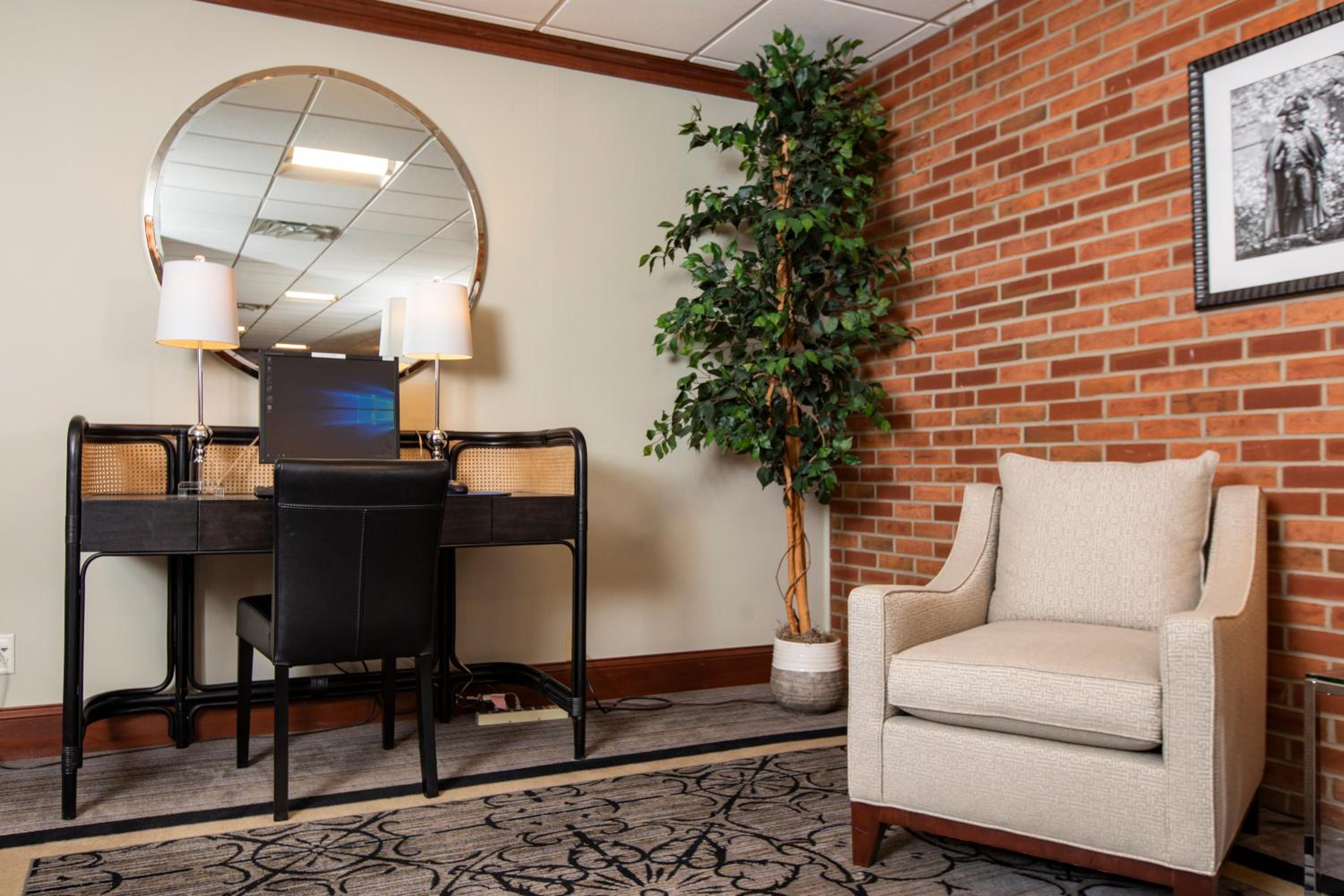 Hillsdale College Dow Hotel and Conference Center