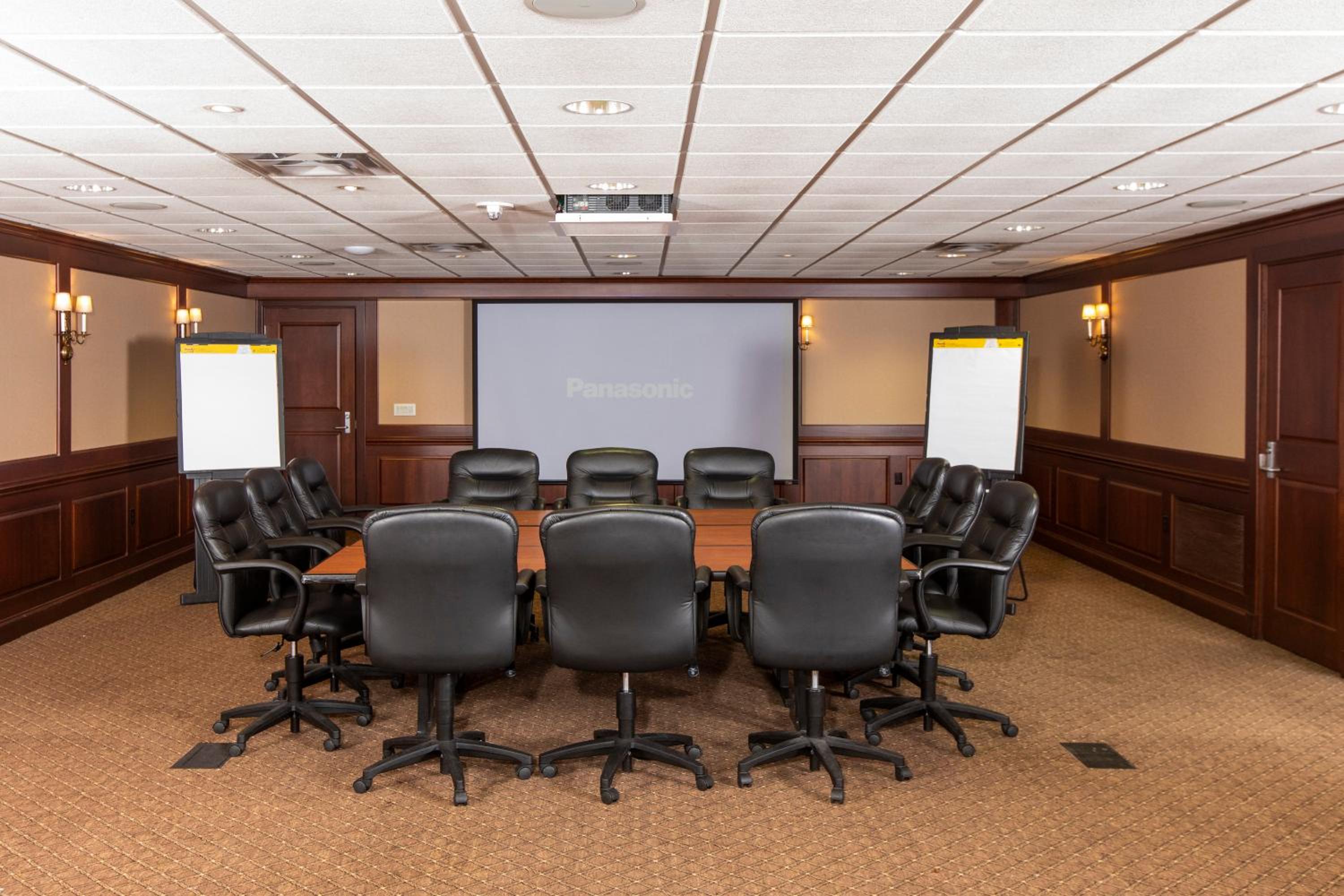 Hillsdale College Dow Hotel and Conference Center - Property Image 12