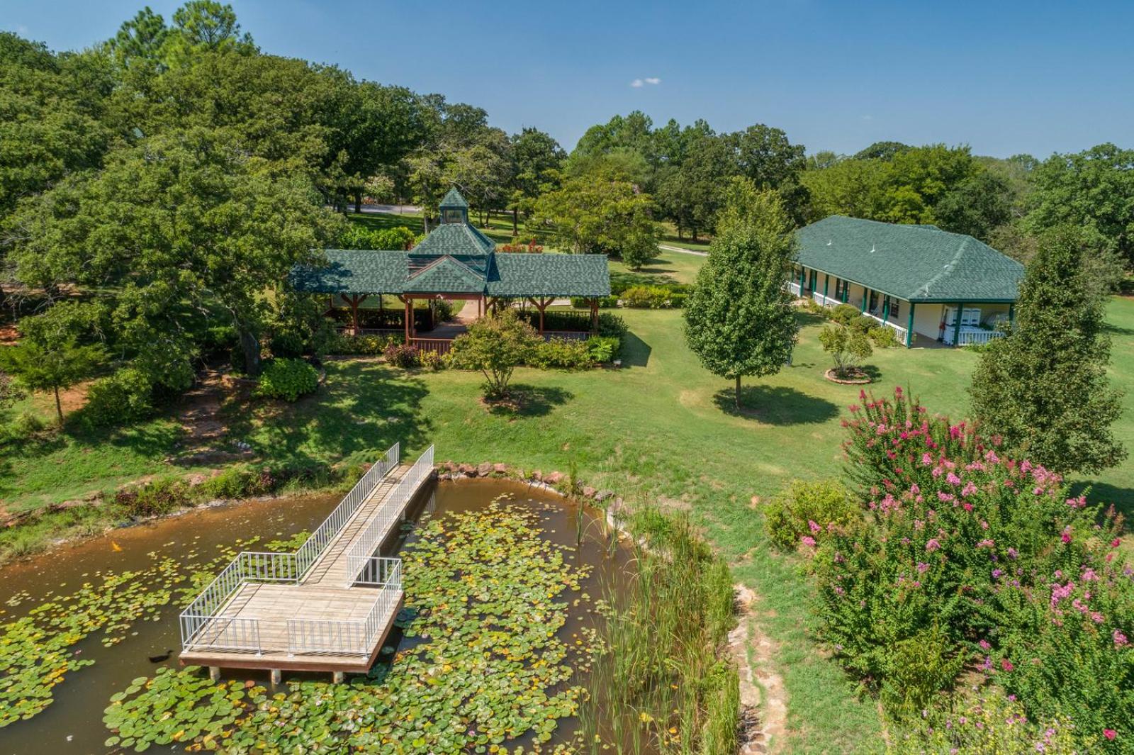 The Whispering Pines Inn