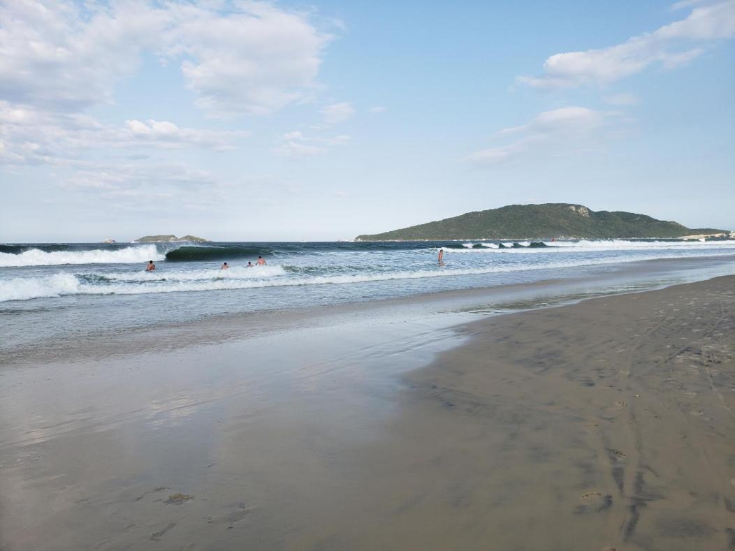 Apartamento 1 Minuto da Praia dos Ingleses, Vista Total do Mar