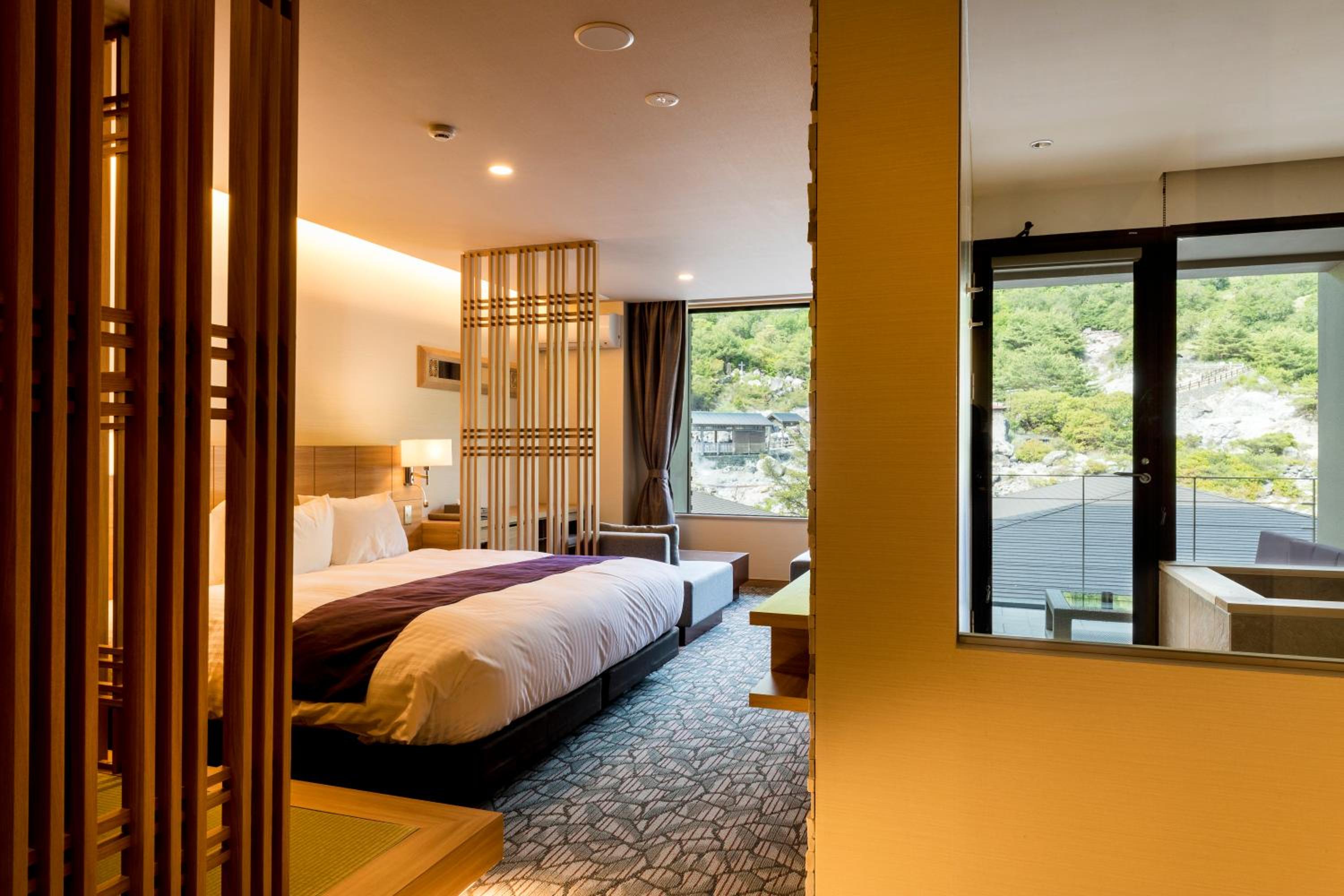 Unzen Kyushu Hotel view 3