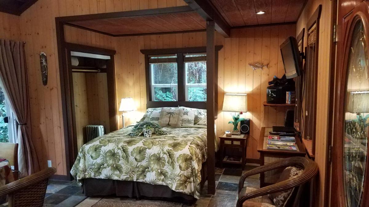Alii Kane Cottages with Loft