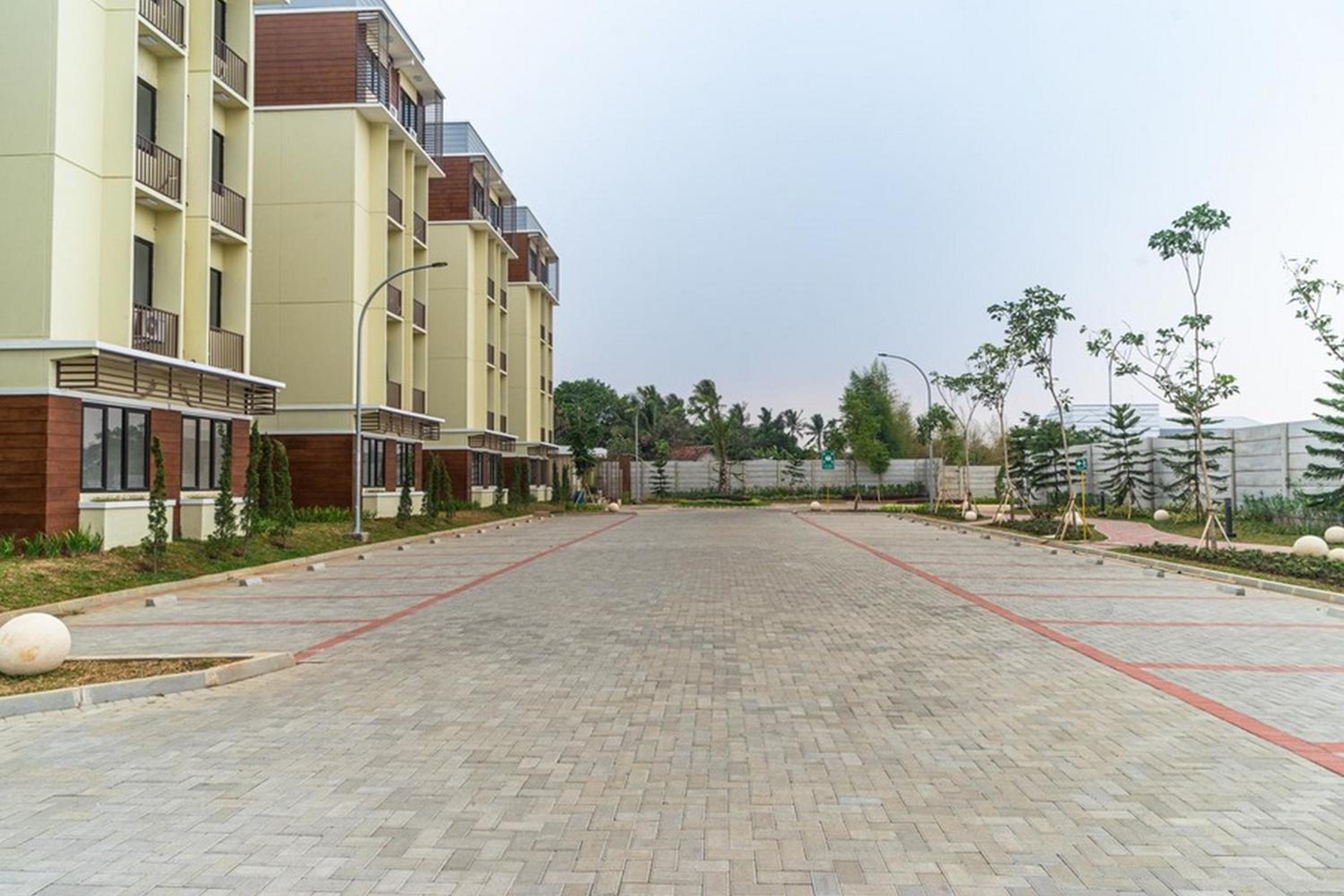 RedDoorz Plus @ EcoHome Citra Raya Tangerang view 4