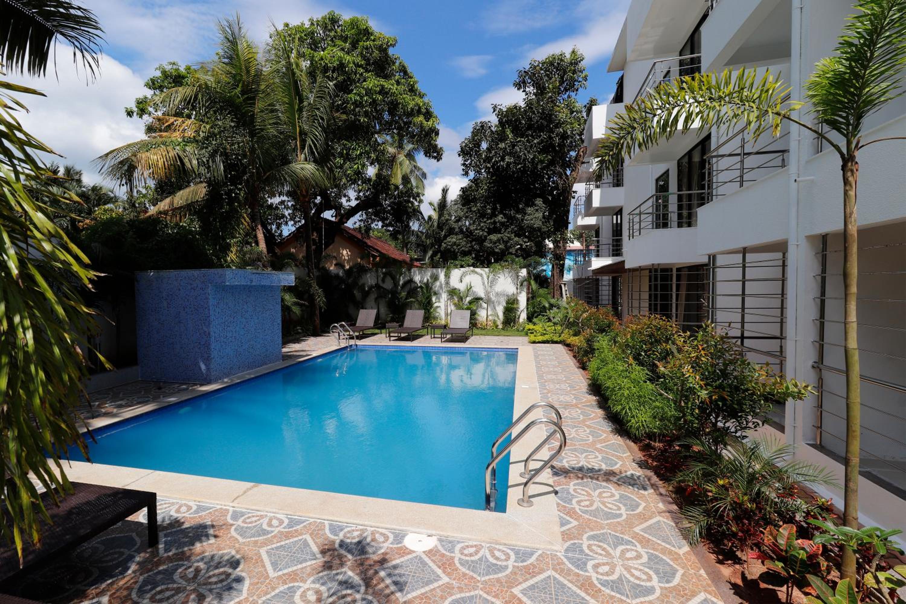 Miranda Beach Resort Baga view 3
