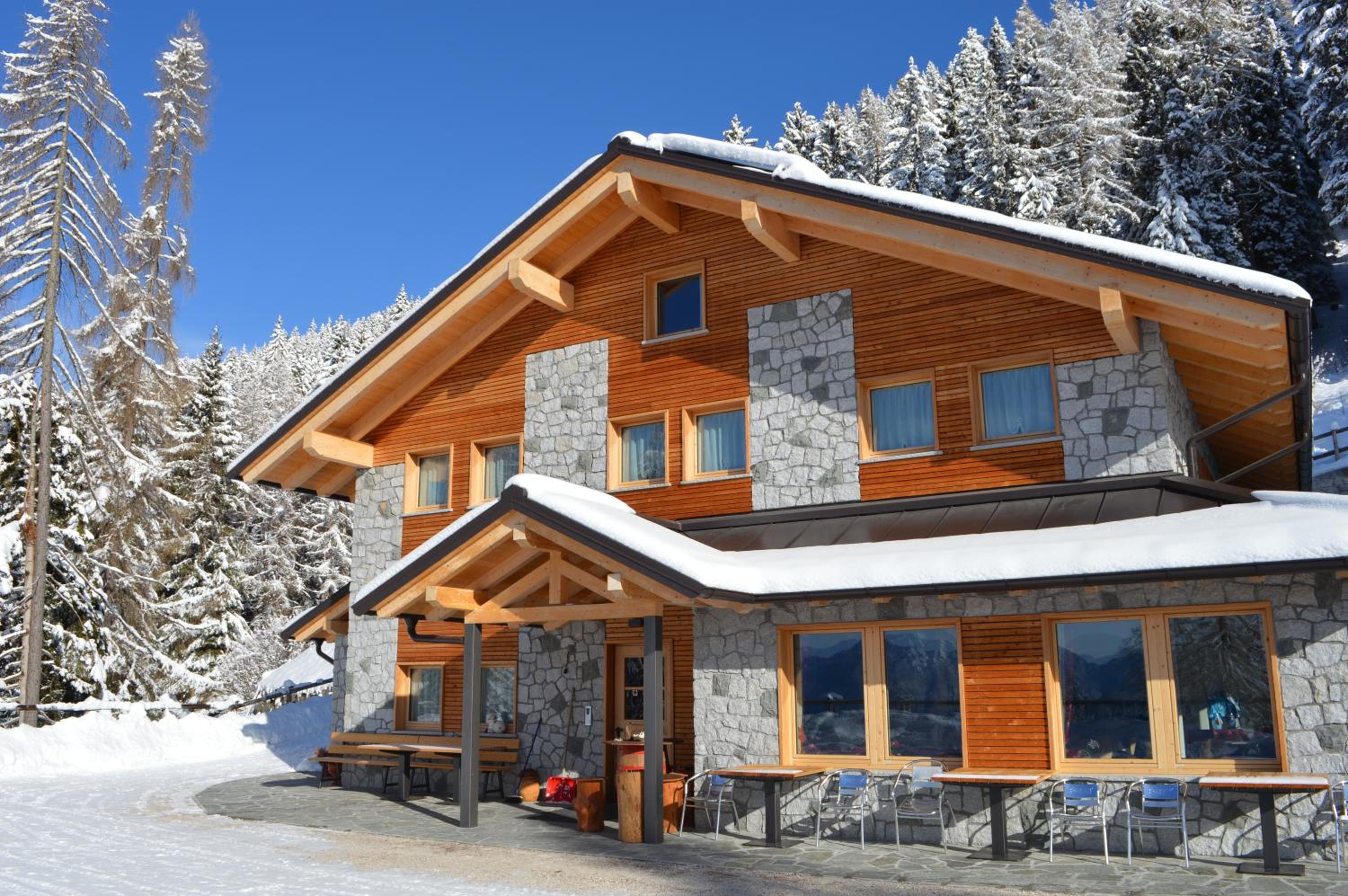 Hotel Chalet Serena view 2