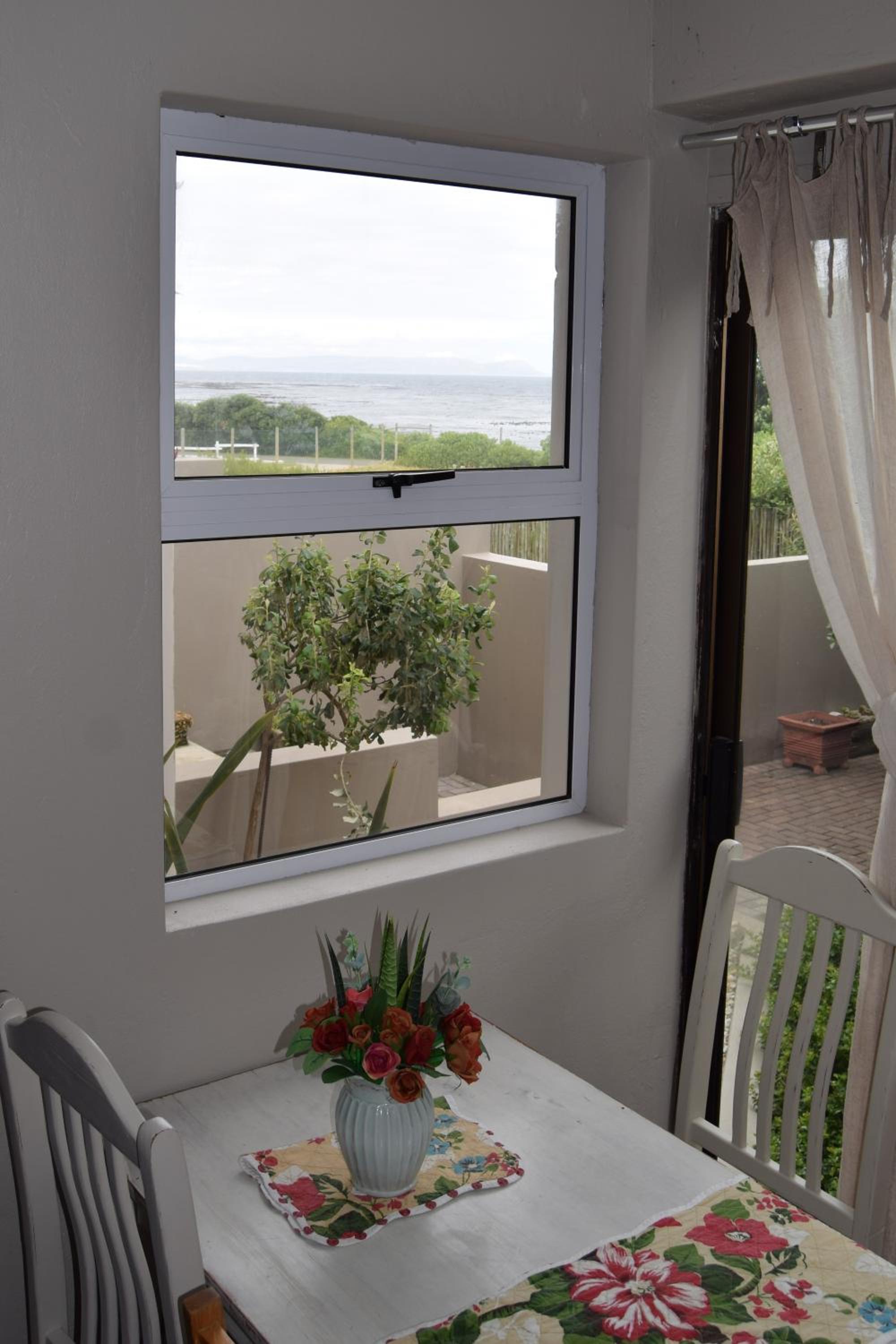 Strandloper Apartments view 5