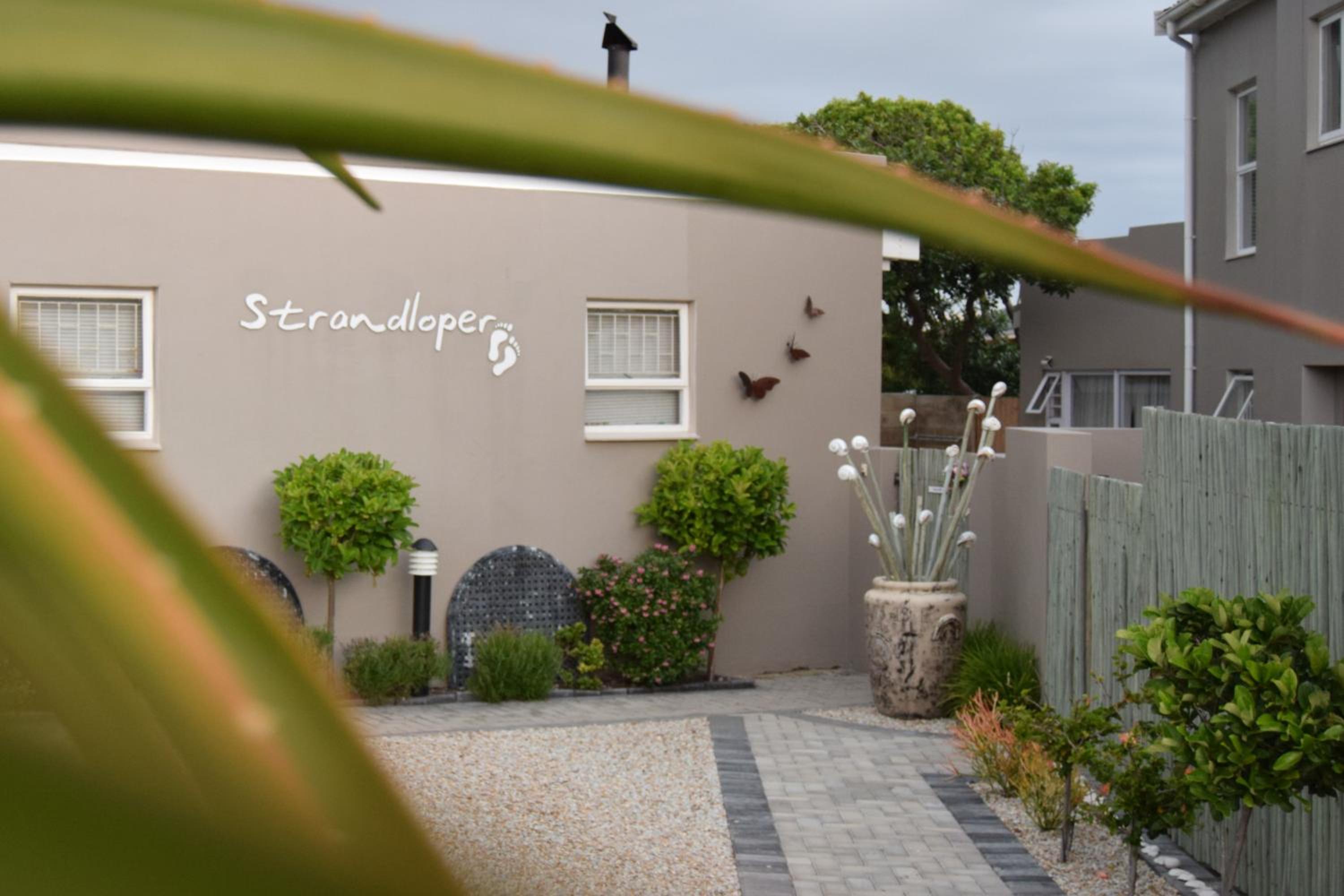 Strandloper Apartments view 4