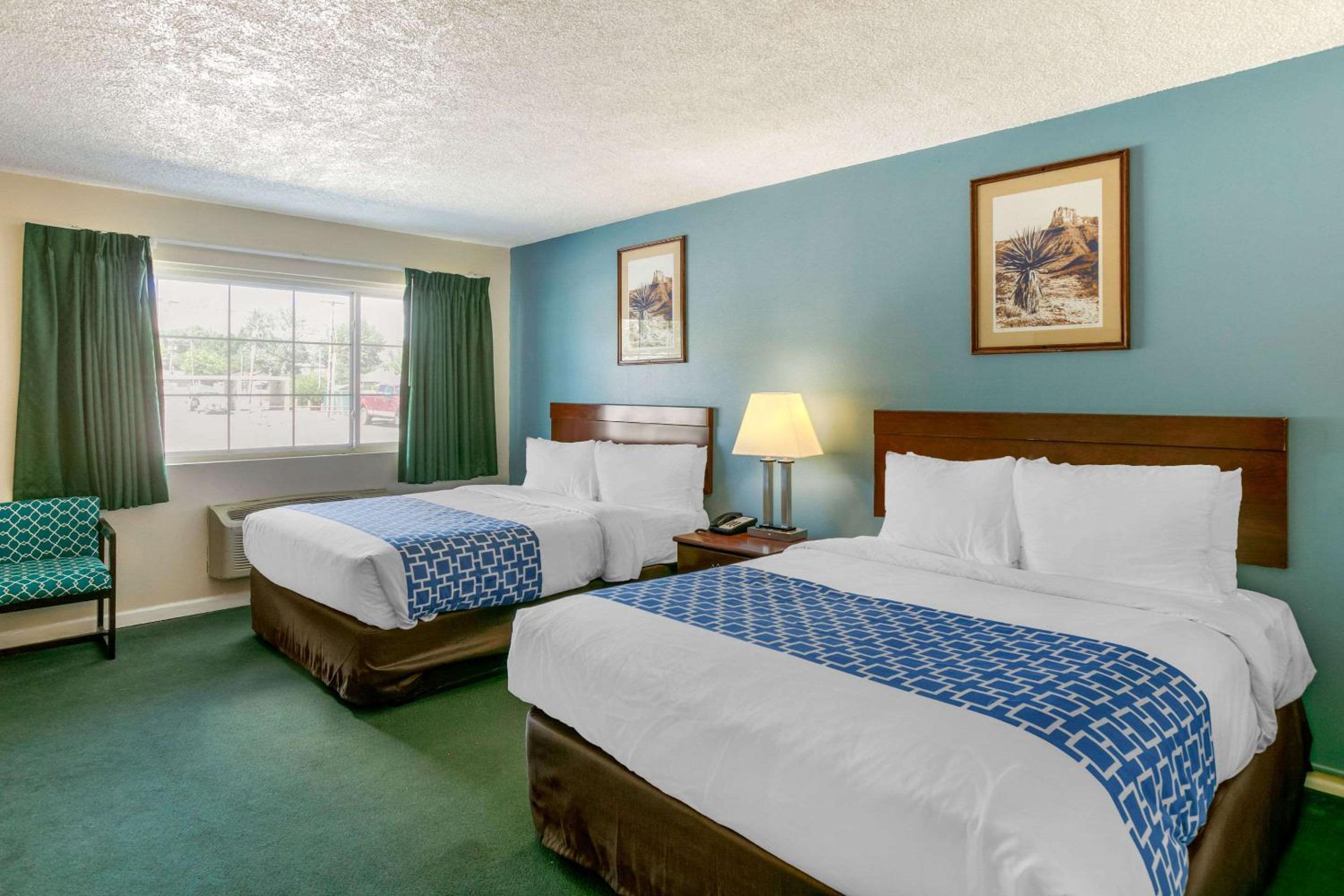Rawlins Vacations - Rodeway Inn - Property Image 3