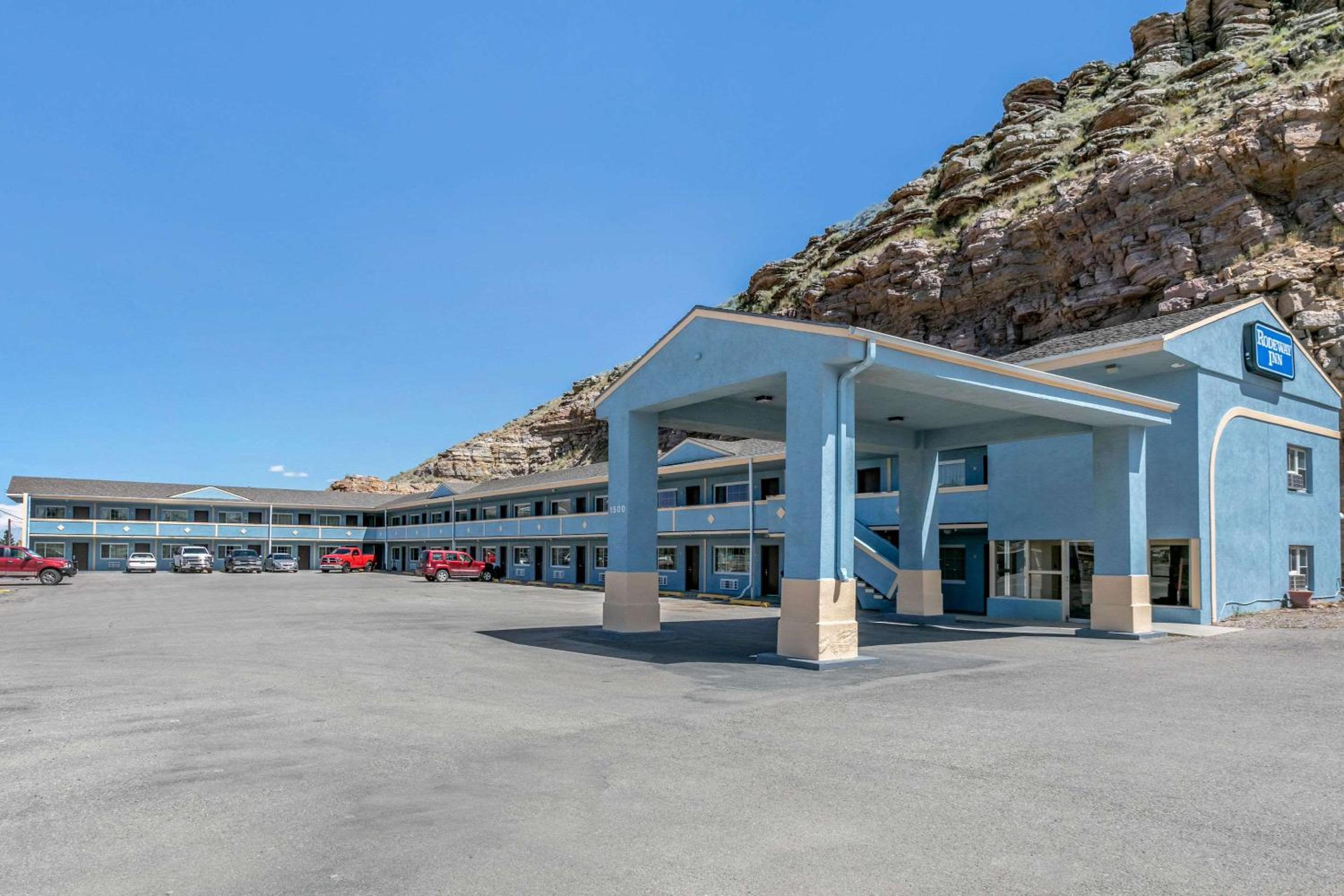 Rawlins Vacations - Rodeway Inn - Property Image 12