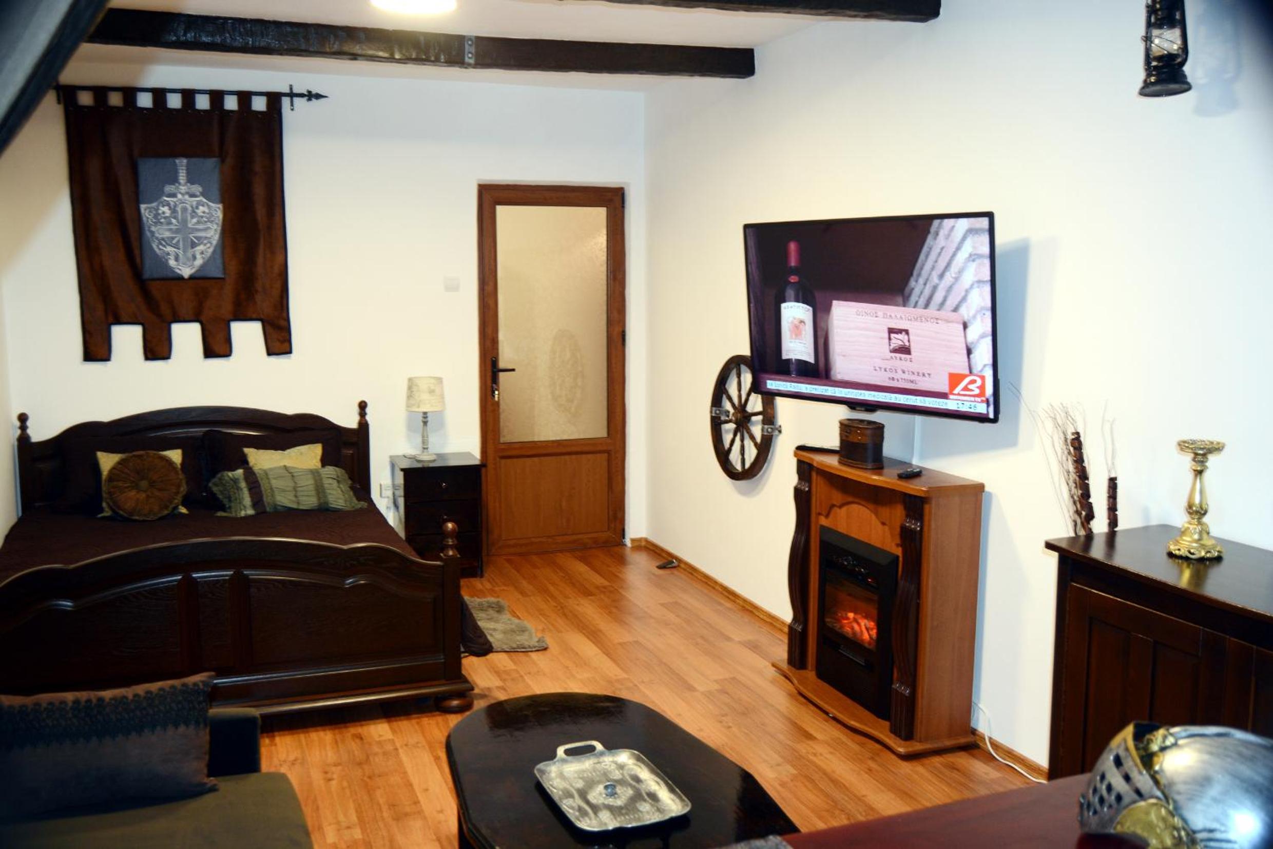 APARTAMENT MEDIEVAL view 3