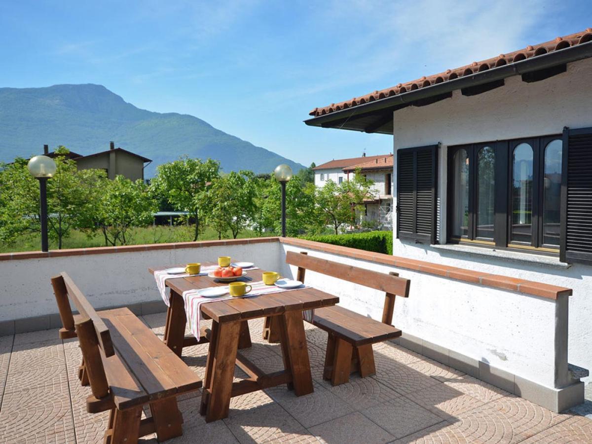 Casa Mario Spacious Garden Apartments, Lake Como view 4