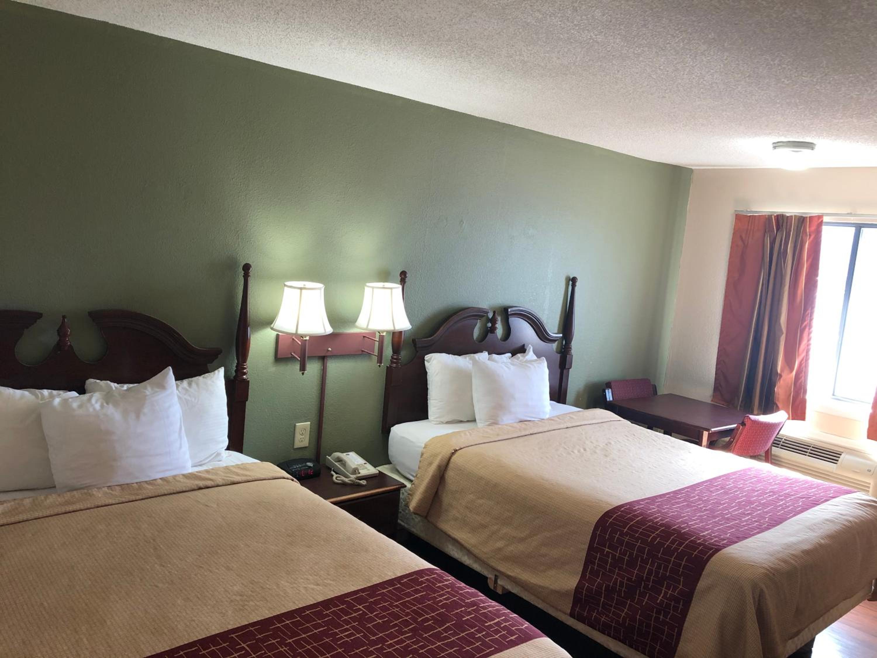 Sweetwater Vacations - Motor Inns Of America - Property Image 4