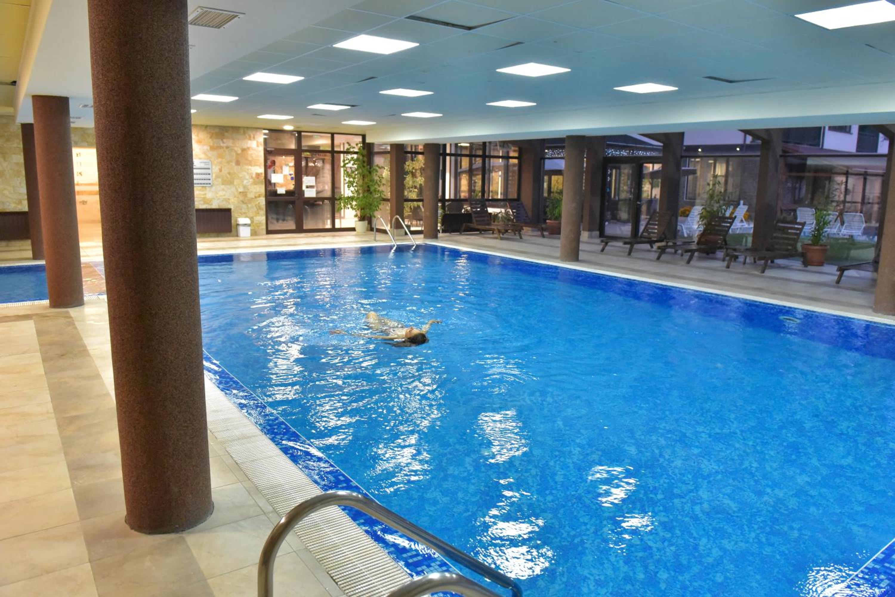 Bansko Vacations - Royal Bansko - Half Board Plus All Inclusive Light - Hot Pool Jacuzzis - Property Image 16