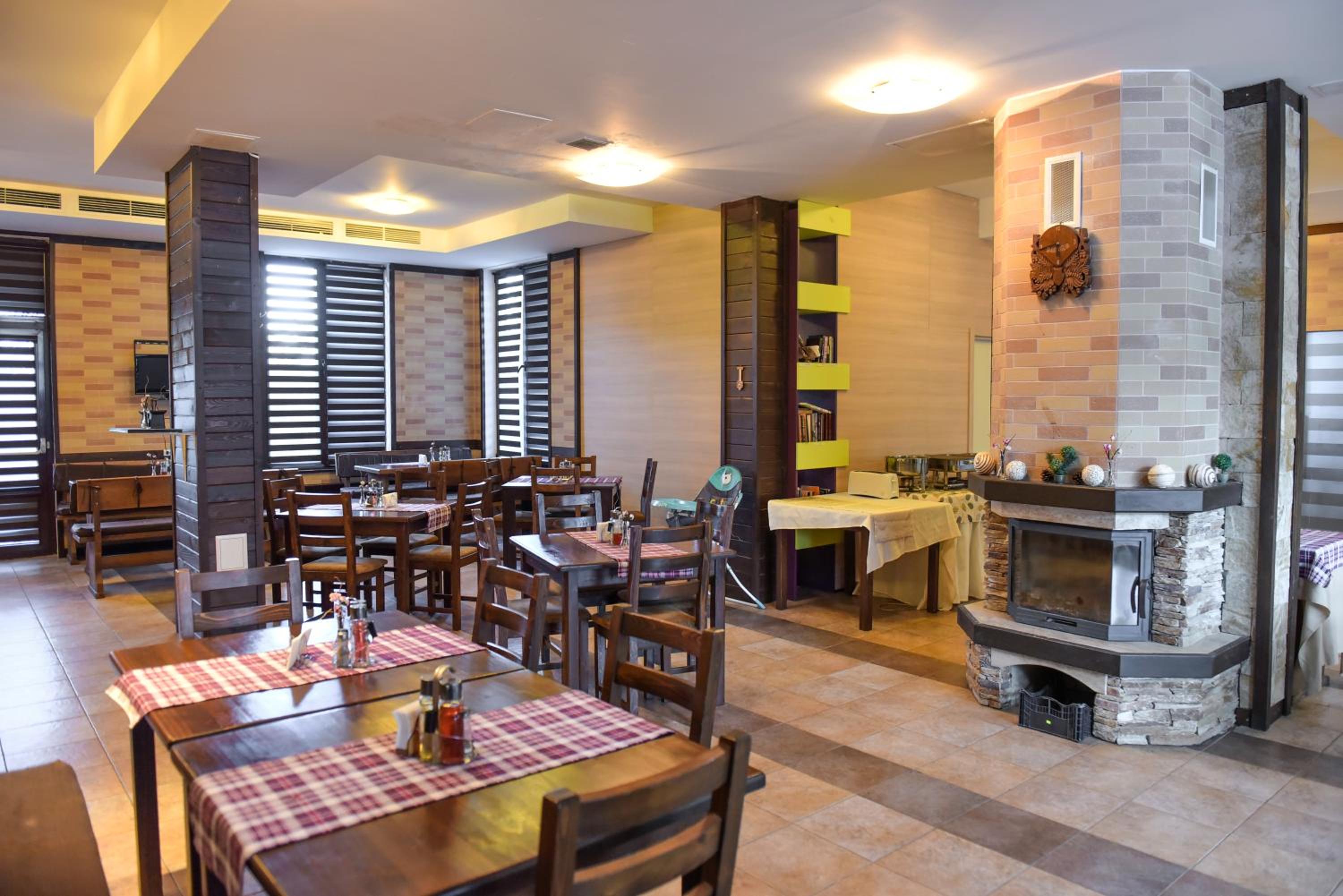 Bansko Vacations - Royal Bansko - Half Board Plus All Inclusive Light - Hot Pool Jacuzzis - Property Image 8