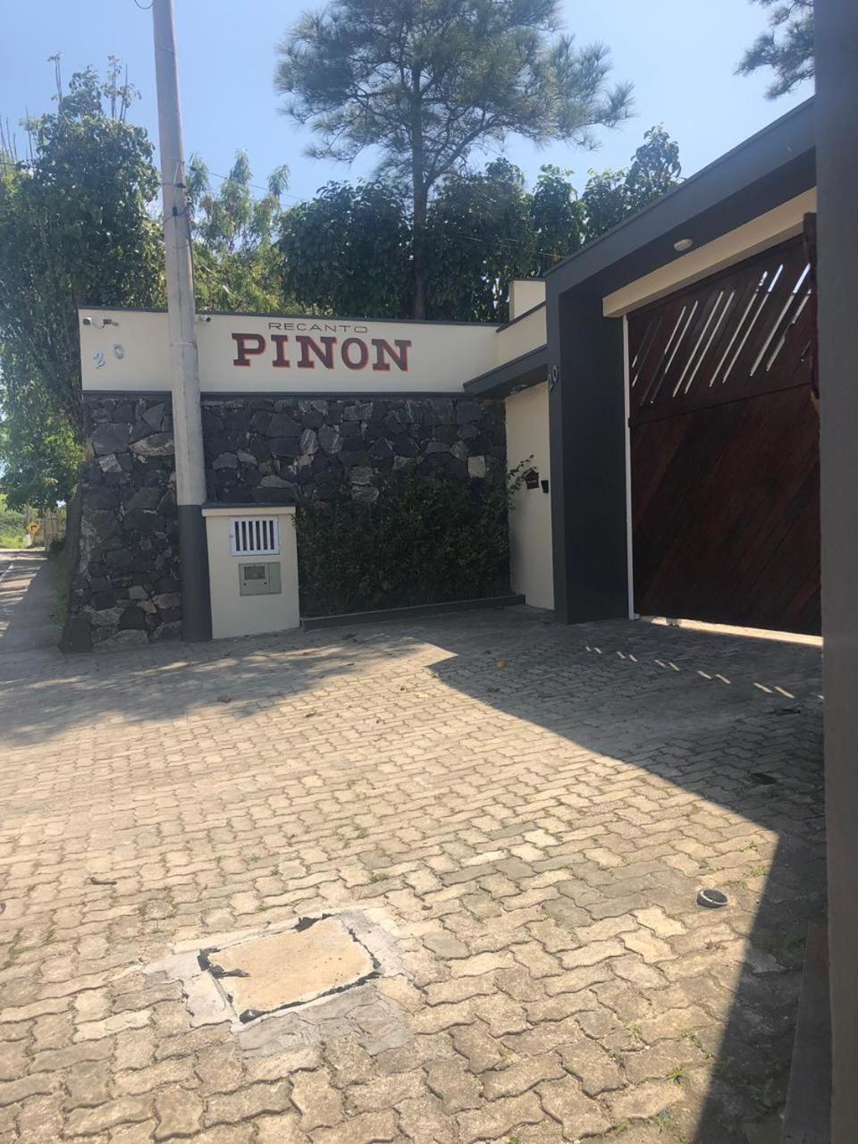 Chalés Rose Pinon