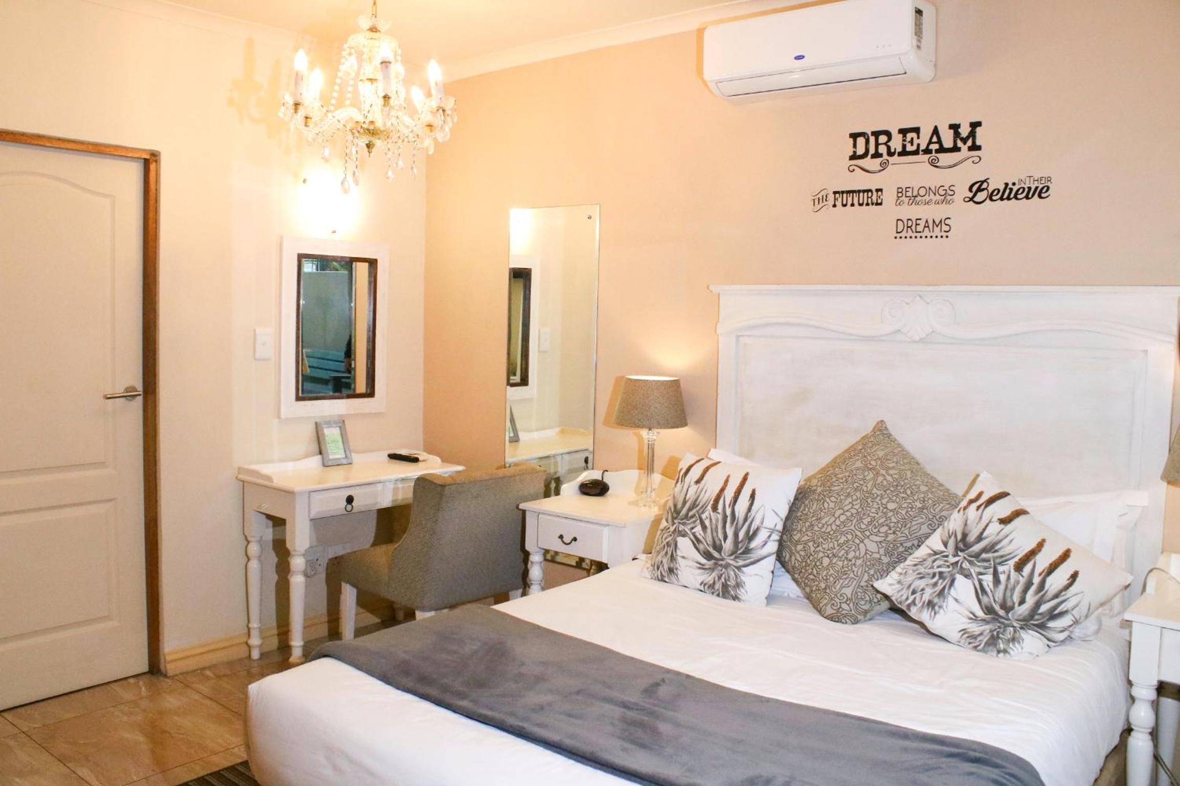 305 Guest House