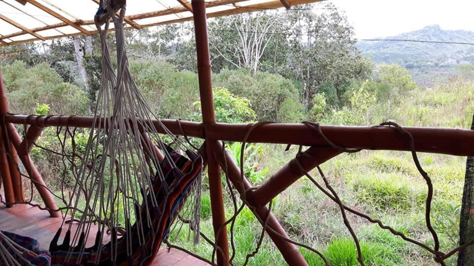 Casa con vista al cañón y cascadas propias