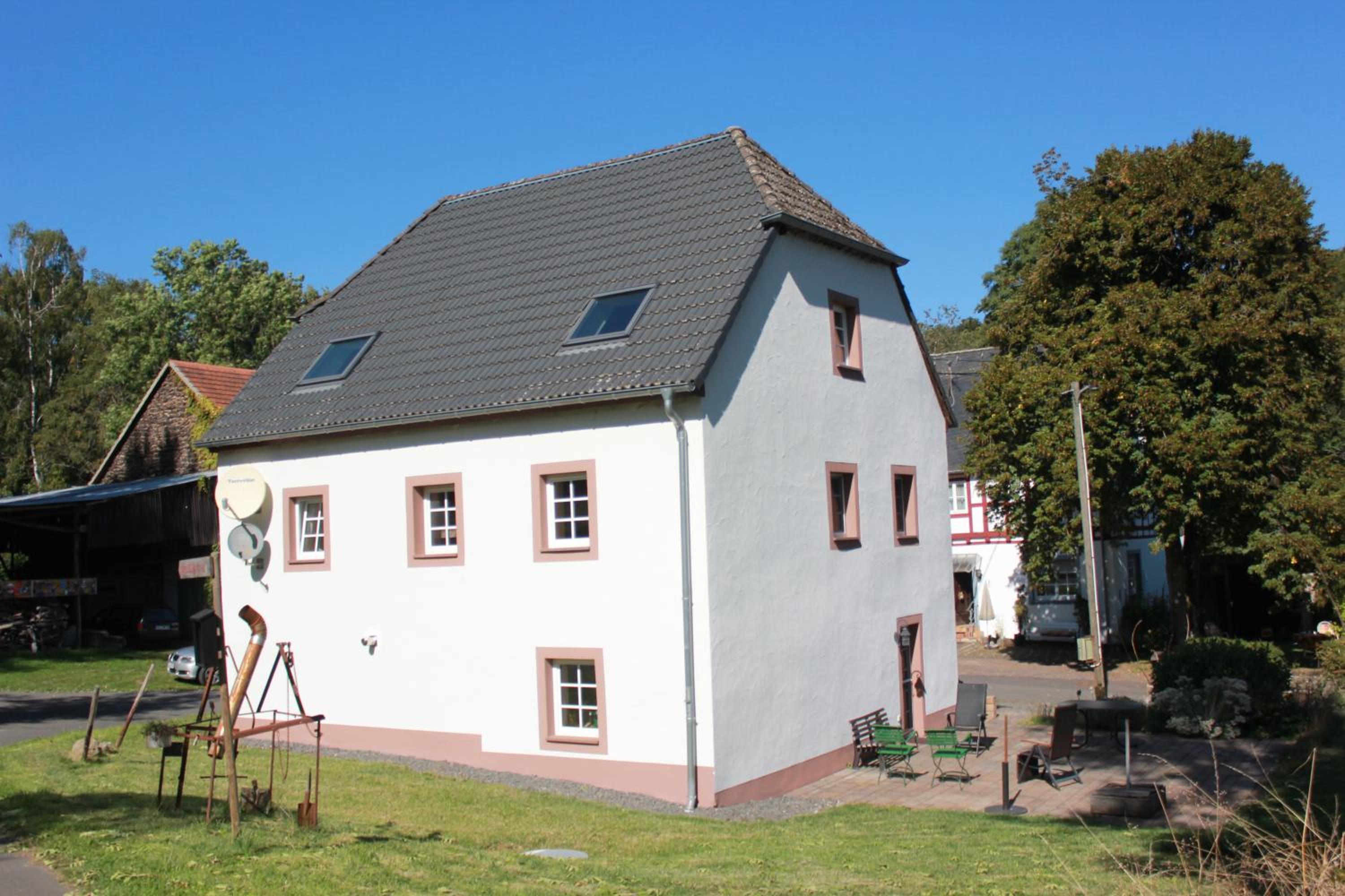 Photo 6
