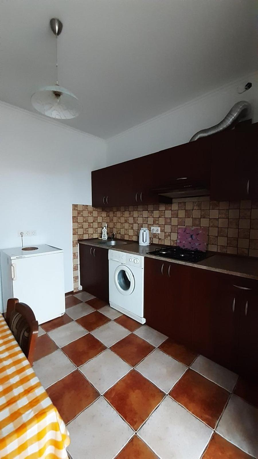 Apartment Na Saharova view 5