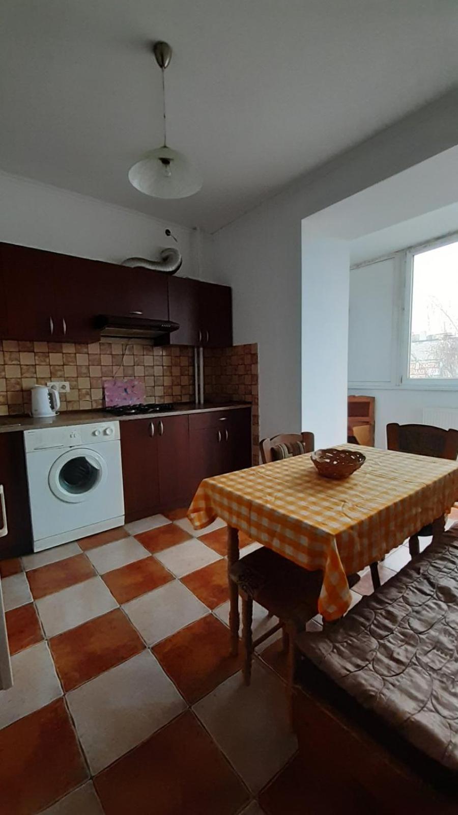 Apartment Na Saharova view 3