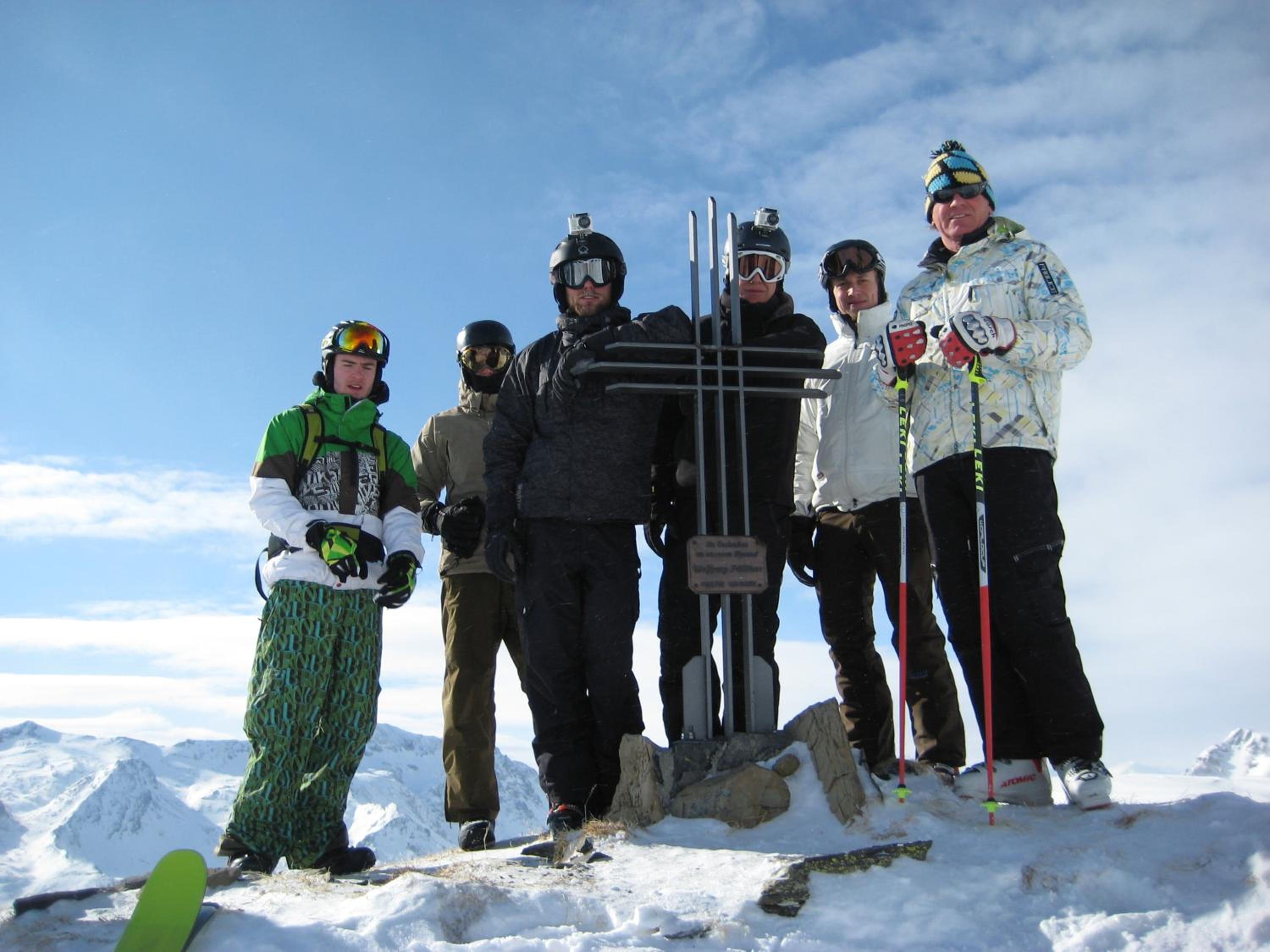 Photo 10