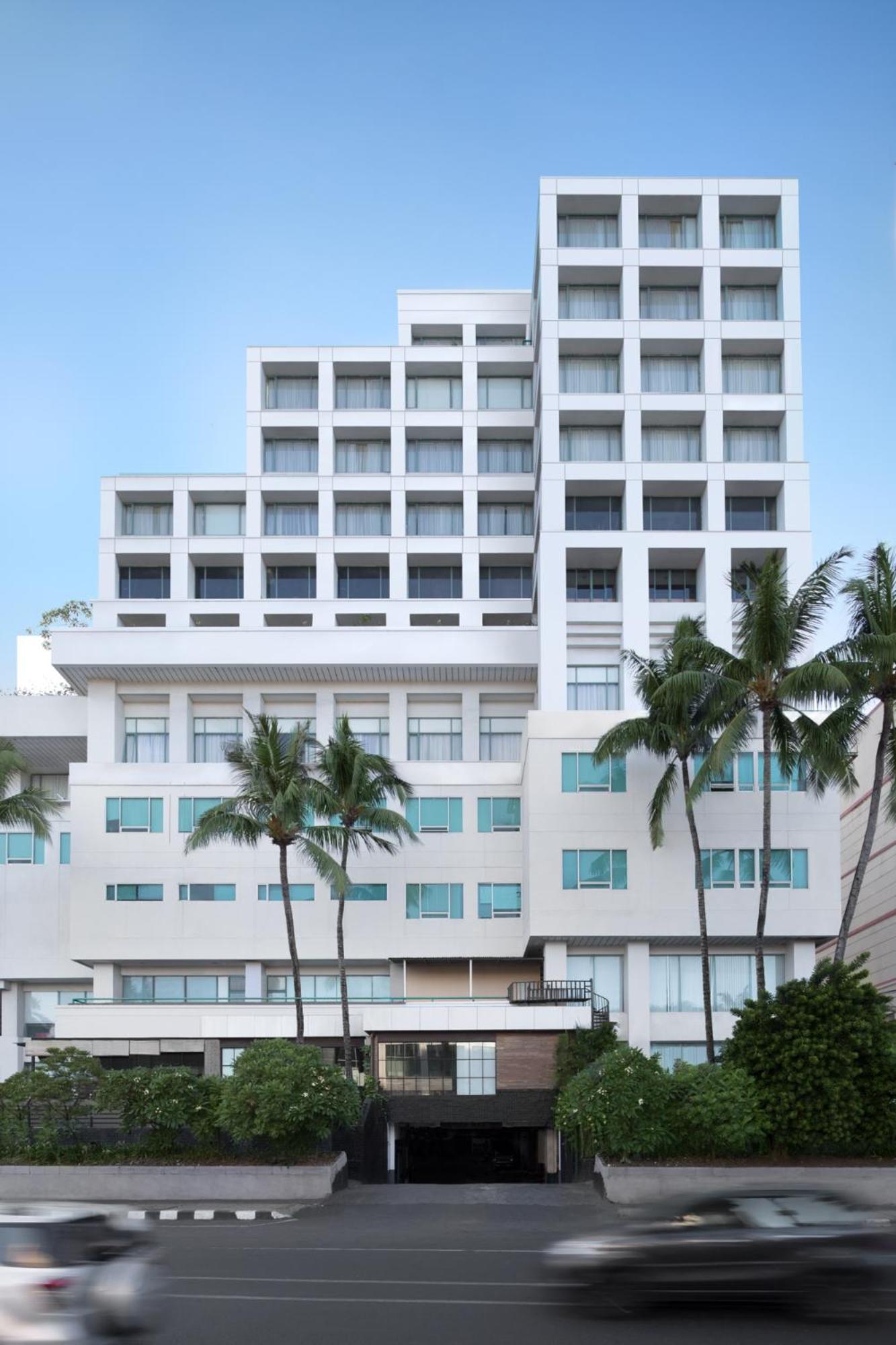 Hotel Aryaduta Manado - Image 1