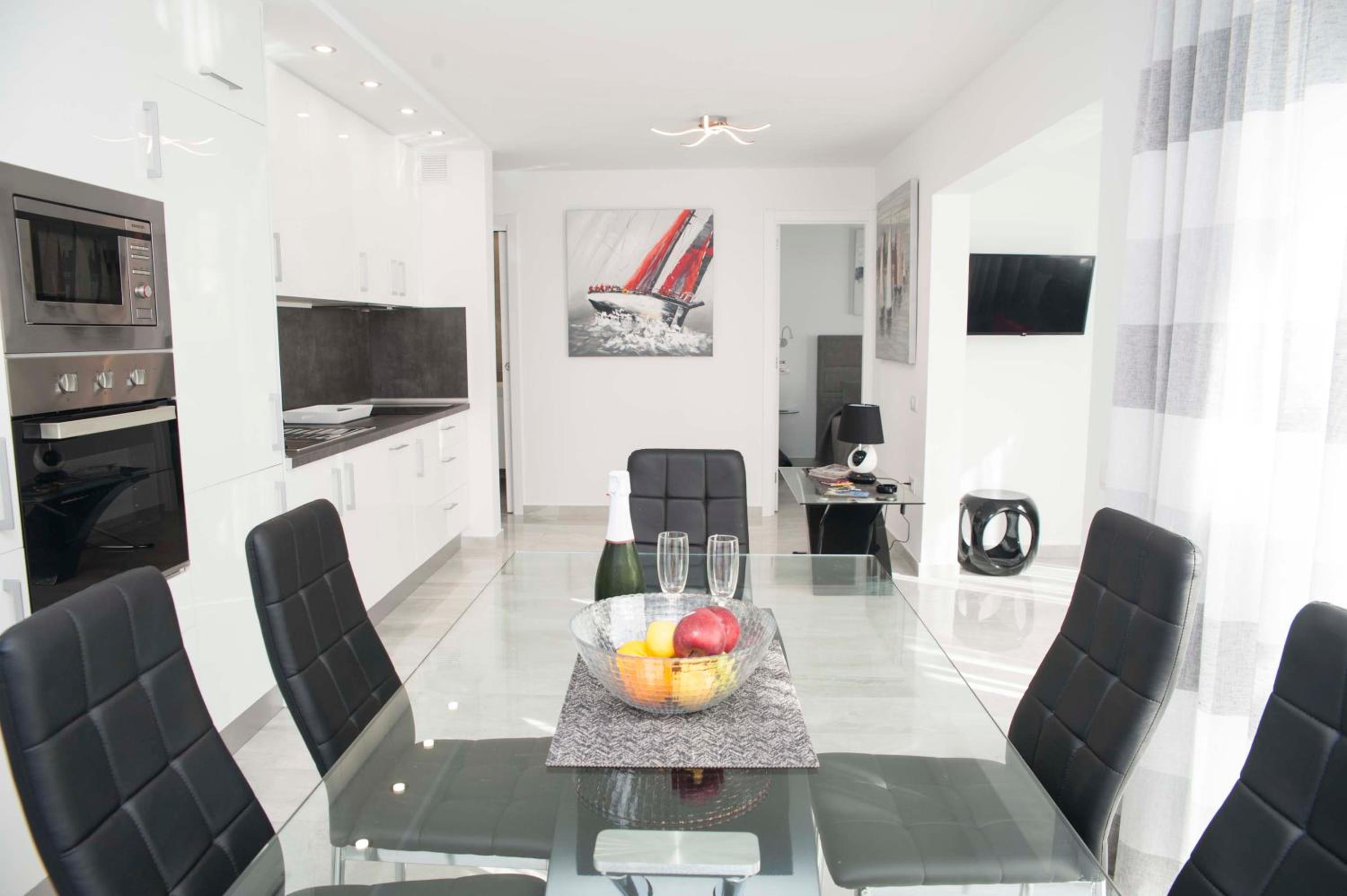 Playa de Las Americas Luxury Home view 4