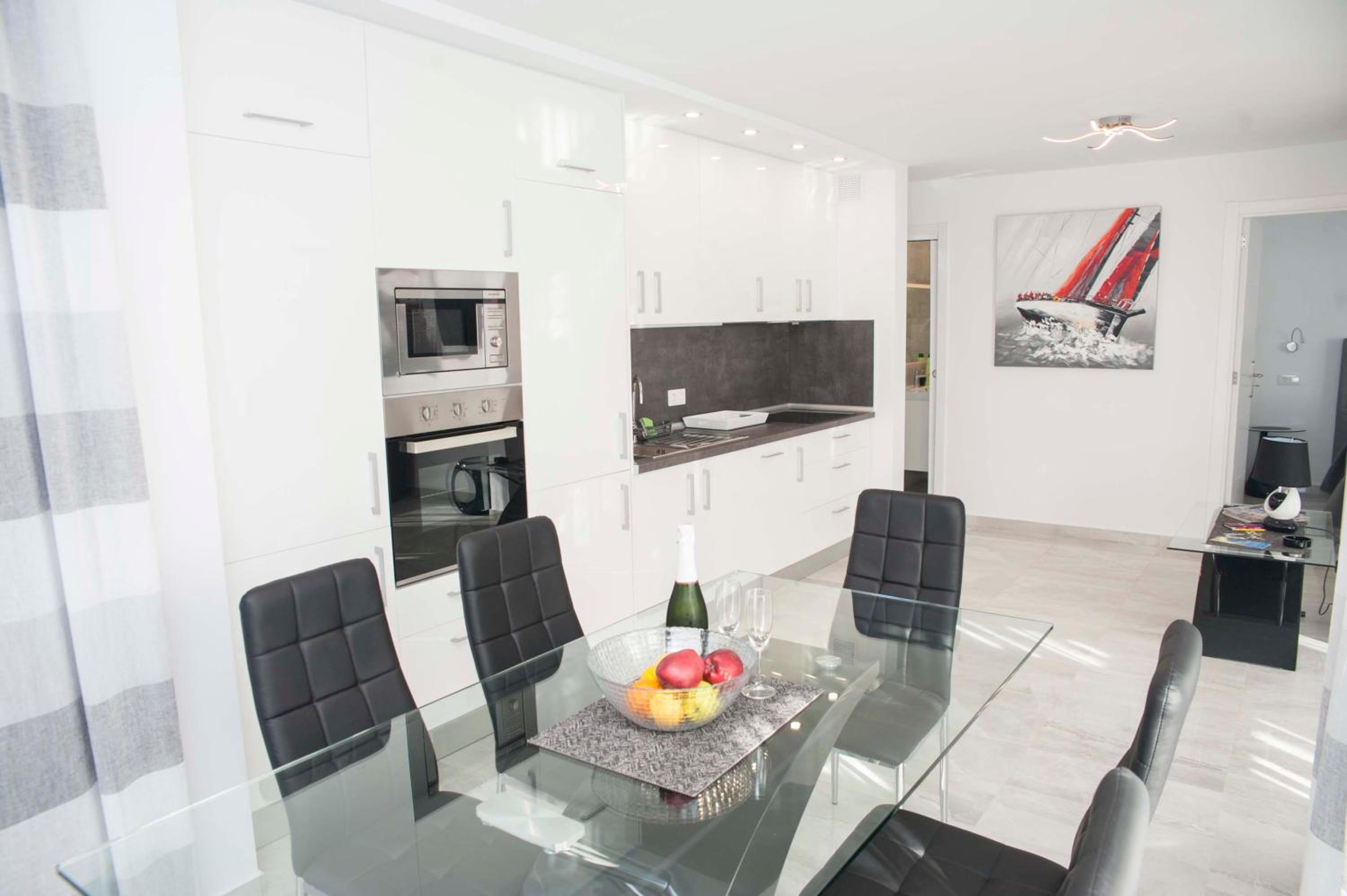 Playa de Las Americas Luxury Home view 3