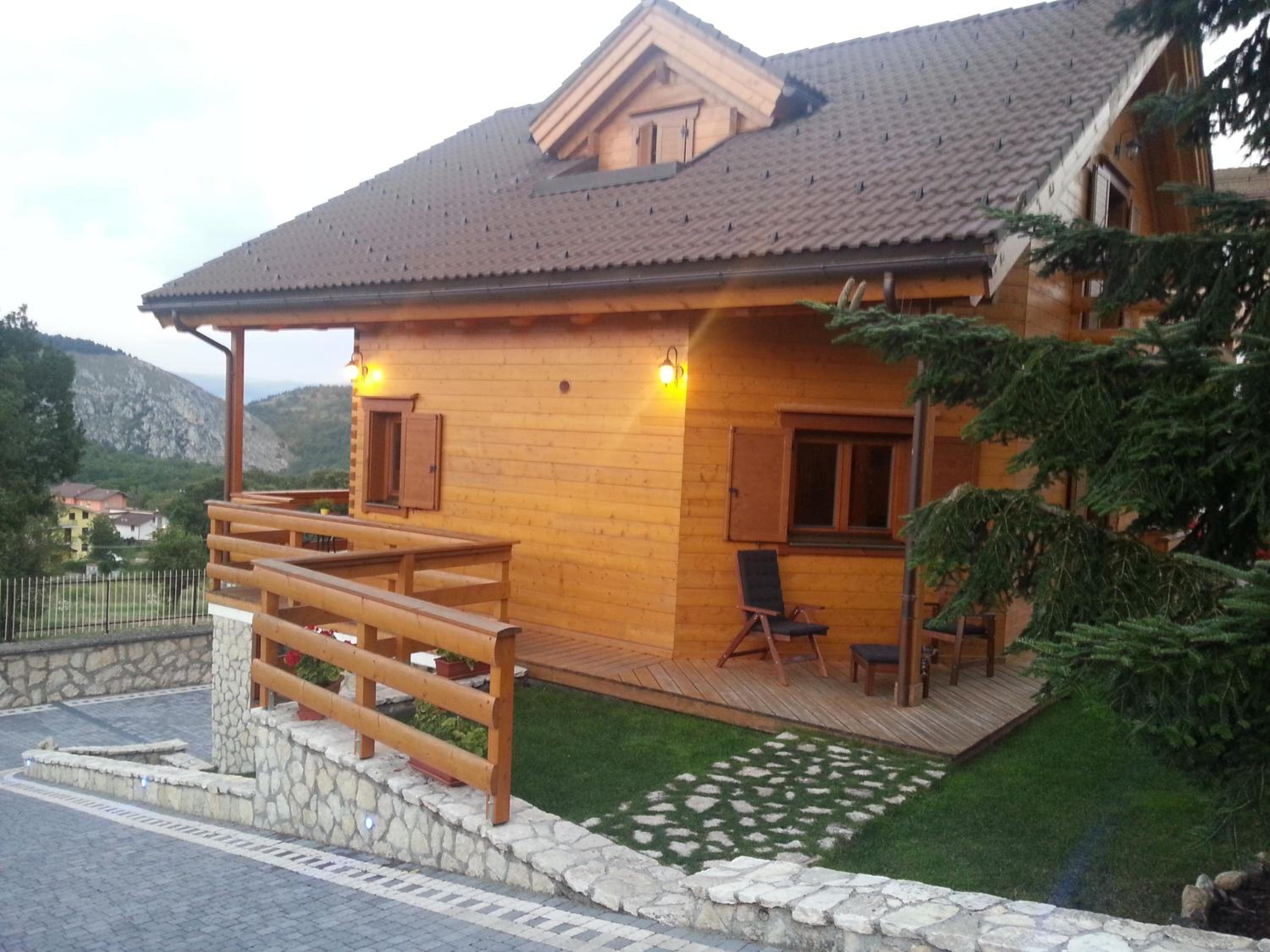 Hotel B&B Lo Chalet Di Ocre