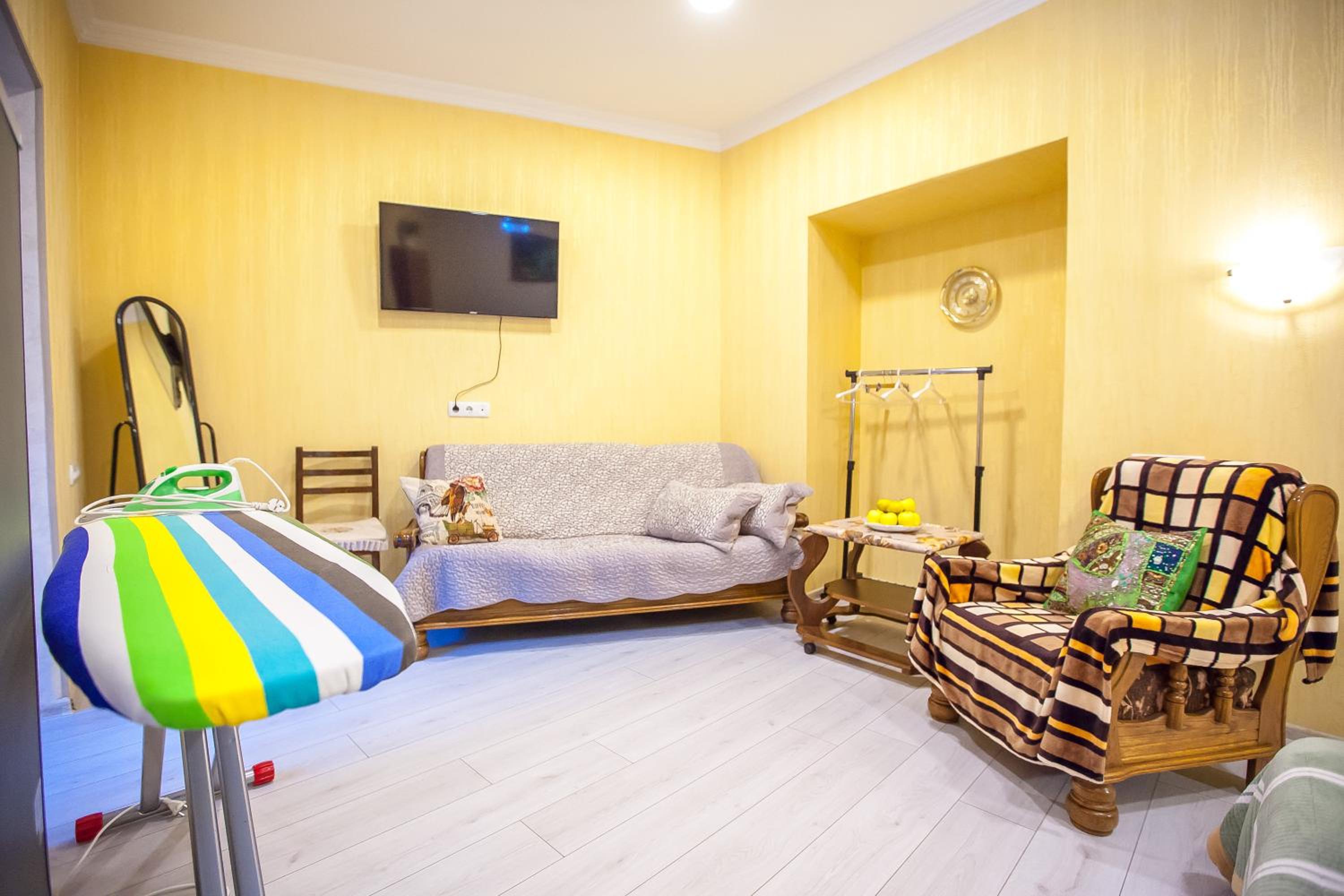 Guest House Happy Holidays view 5