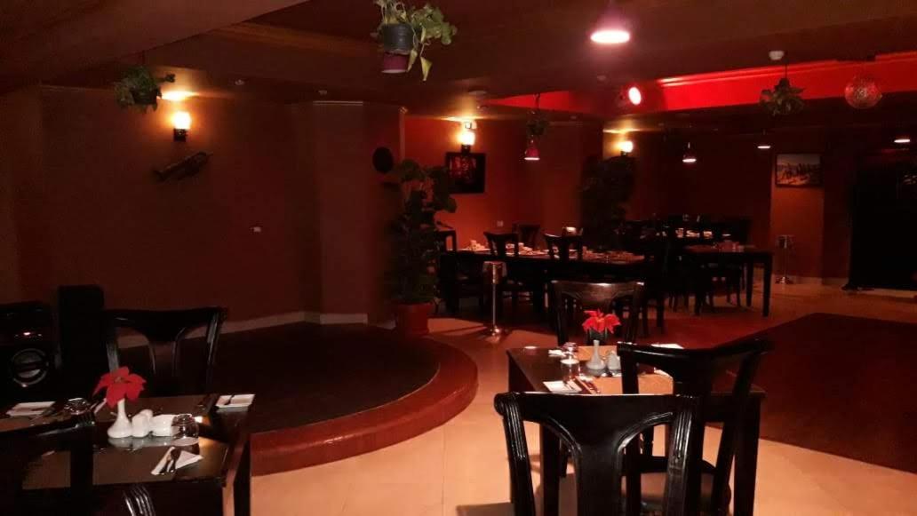restaurant