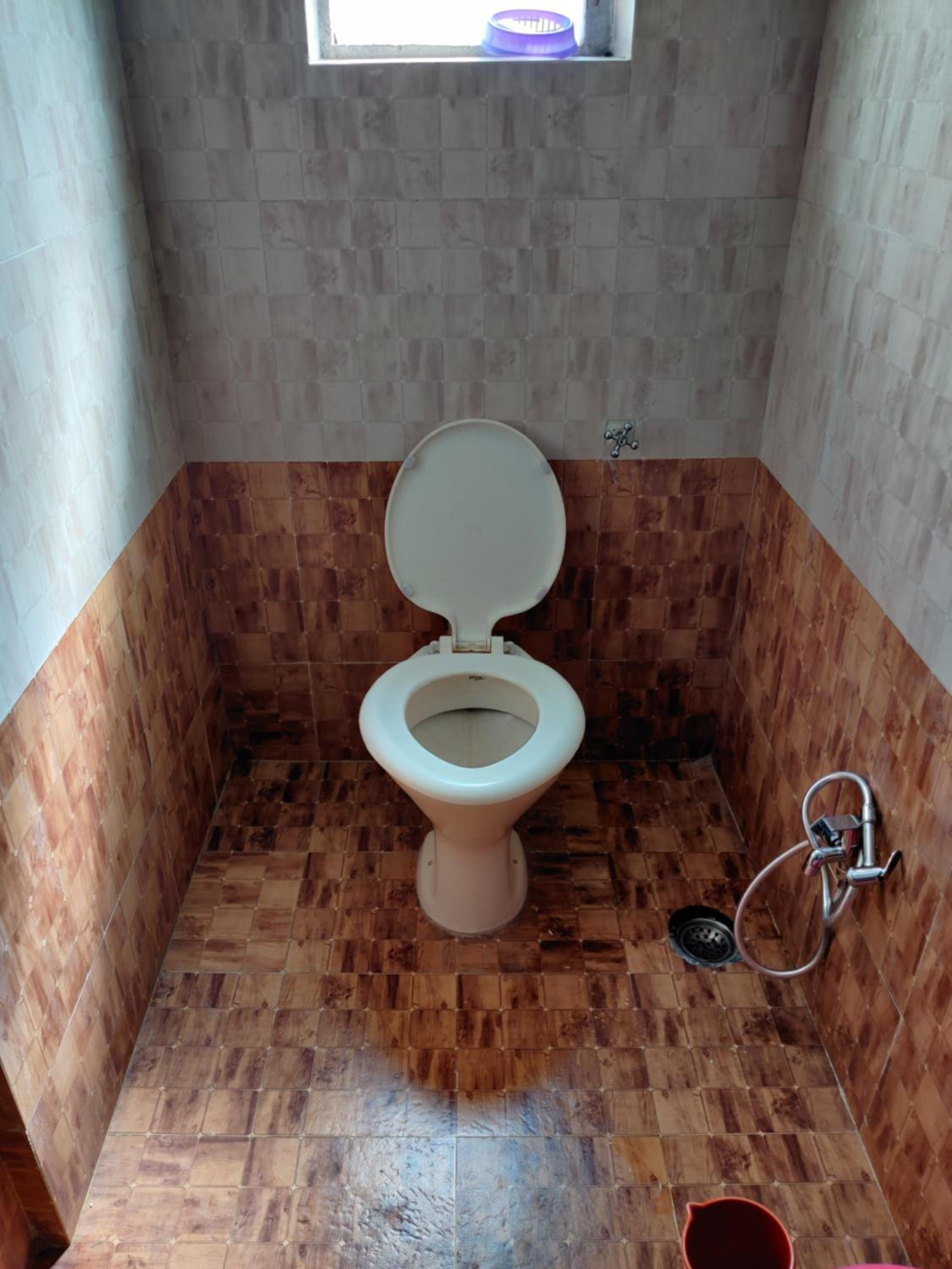 2BHK AC Row House Bunglow in good locality