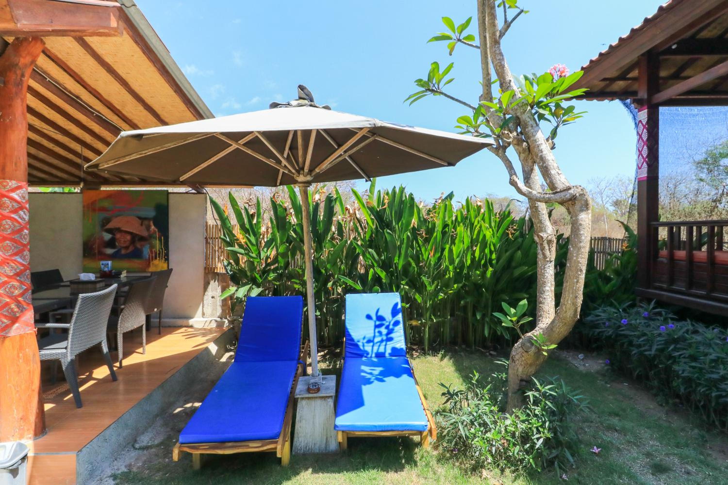 Uma Hostel Lembongan view 2