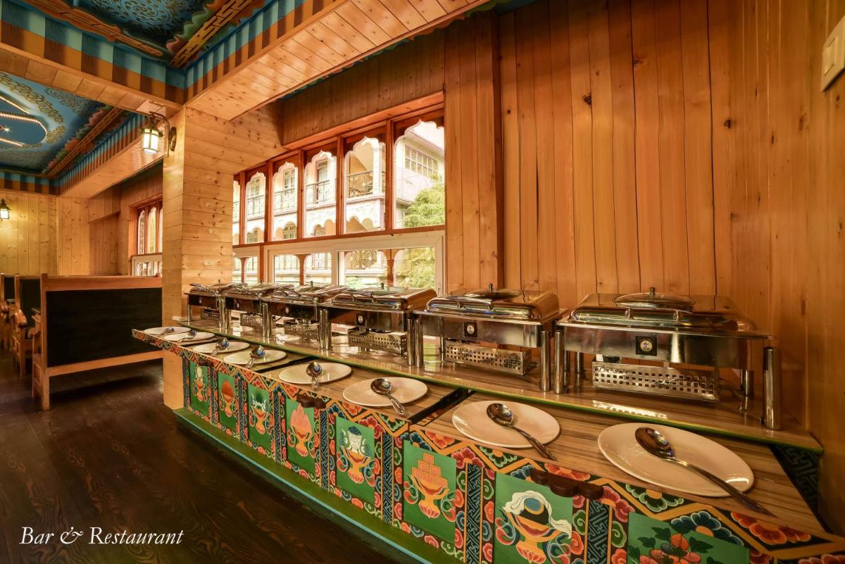 restaurant