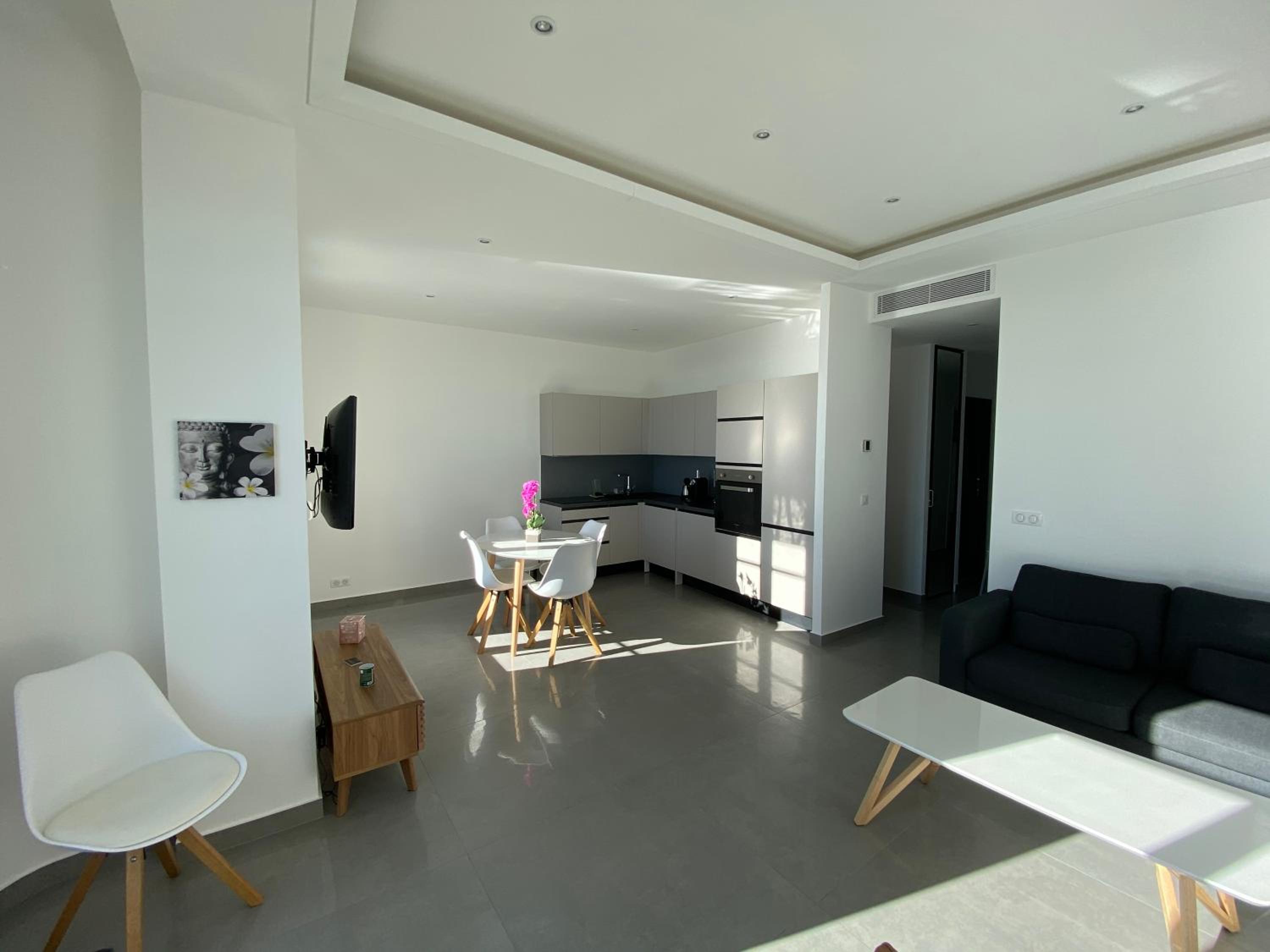219 Promenade photo 4