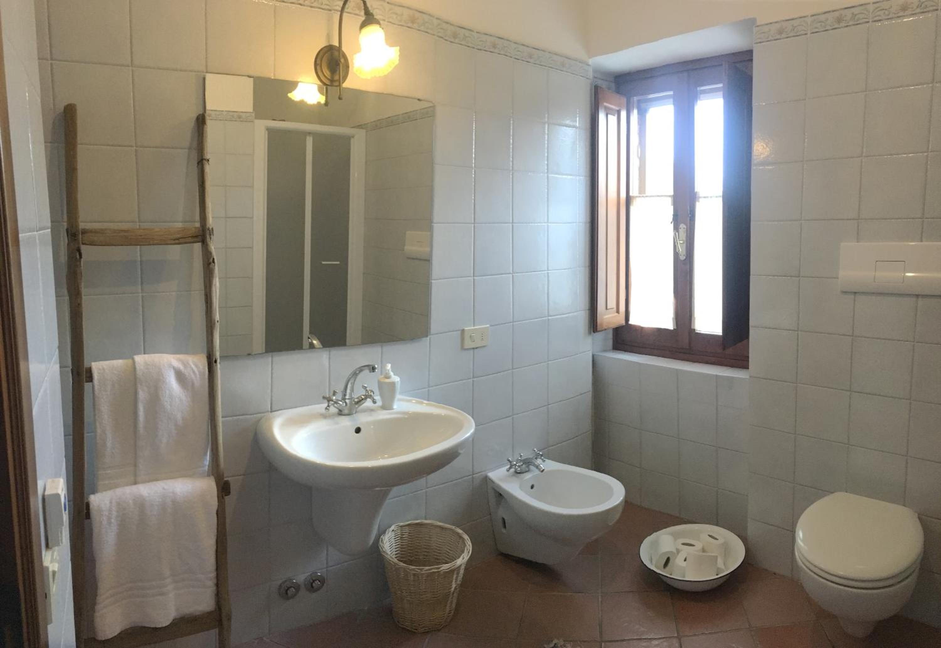 Casale privato per famiglie e gruppi Cibottola PG view 4