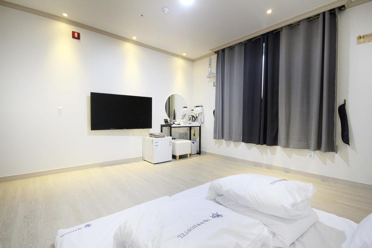 Mj Hotel