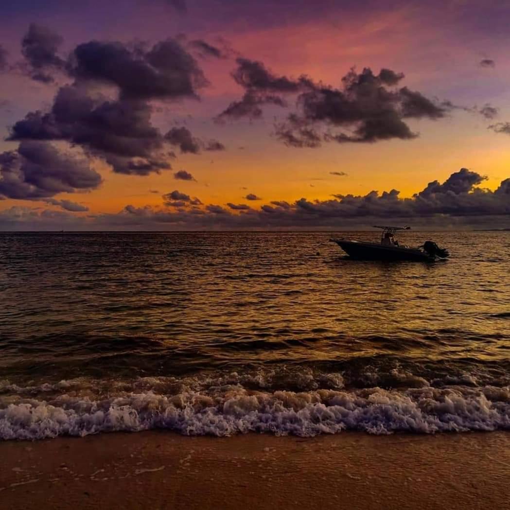 Seashell Beach Villa photo 2