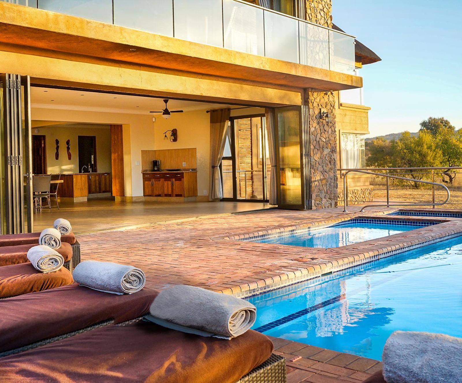 Zebula 8 Bedroom Lodge – IV1 view 5
