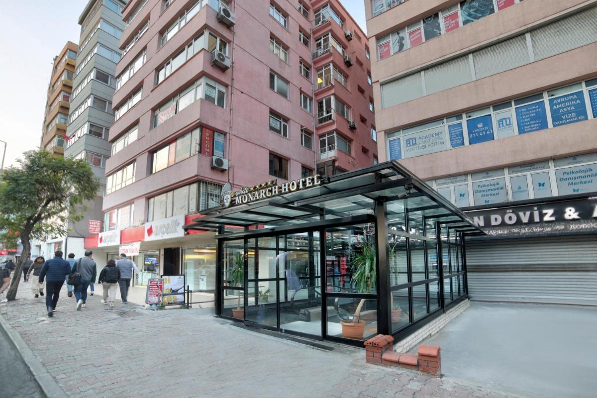 Beyaz Monarch Otel - Image 79