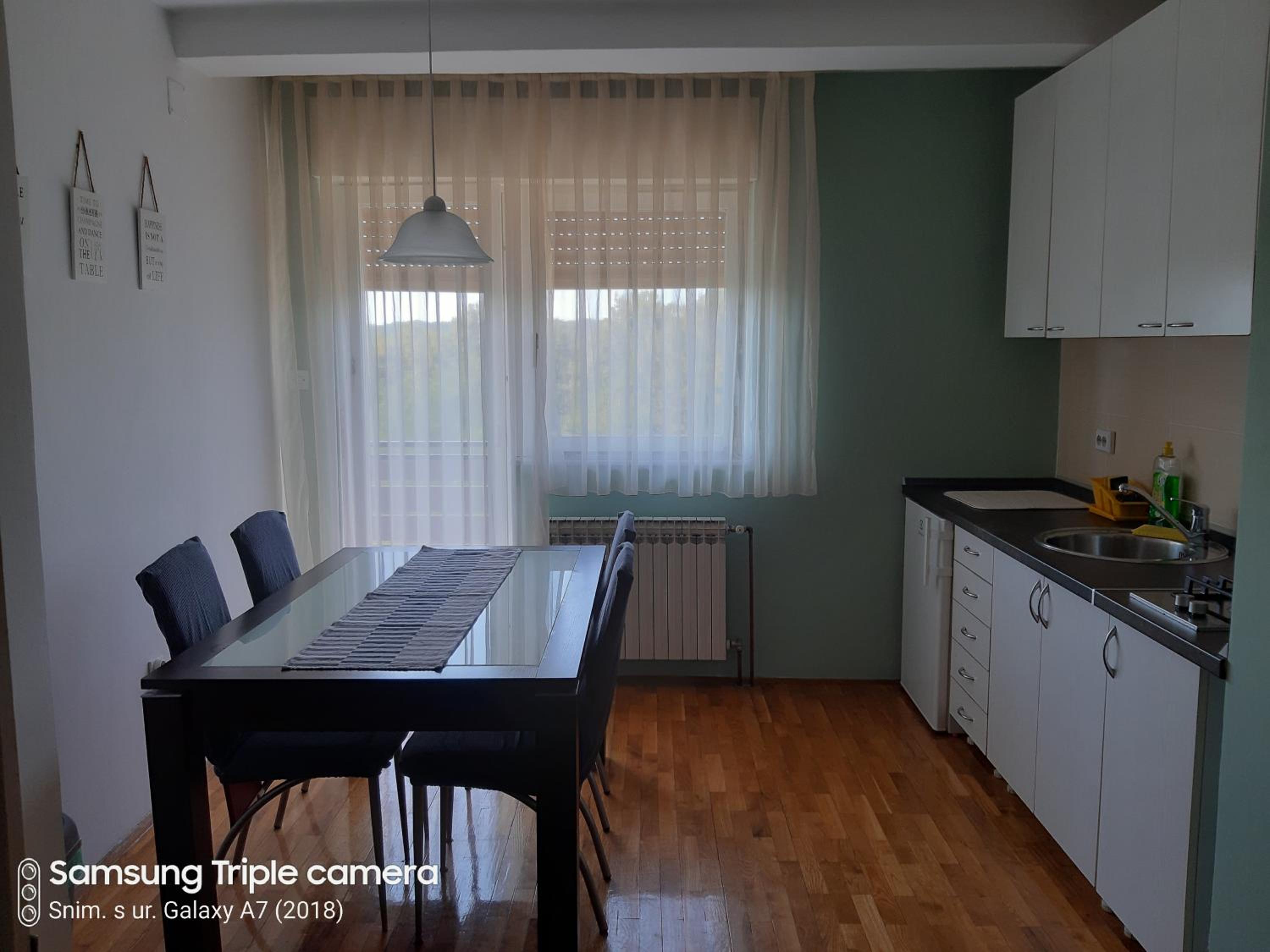 Rooms & Apartments Amelee view 4
