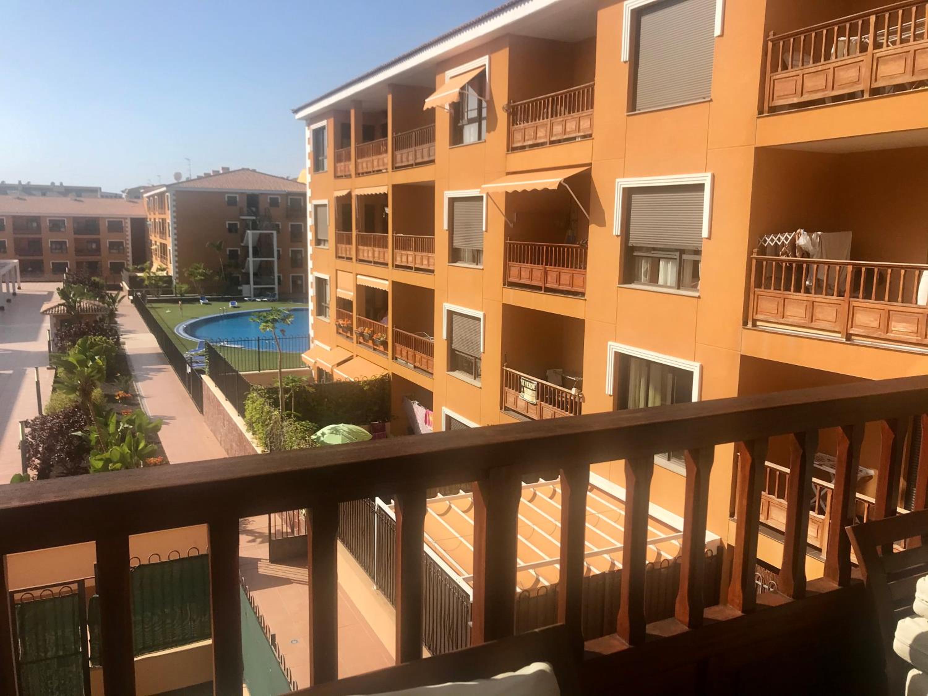 El Mocan Luxury Apartment view 4