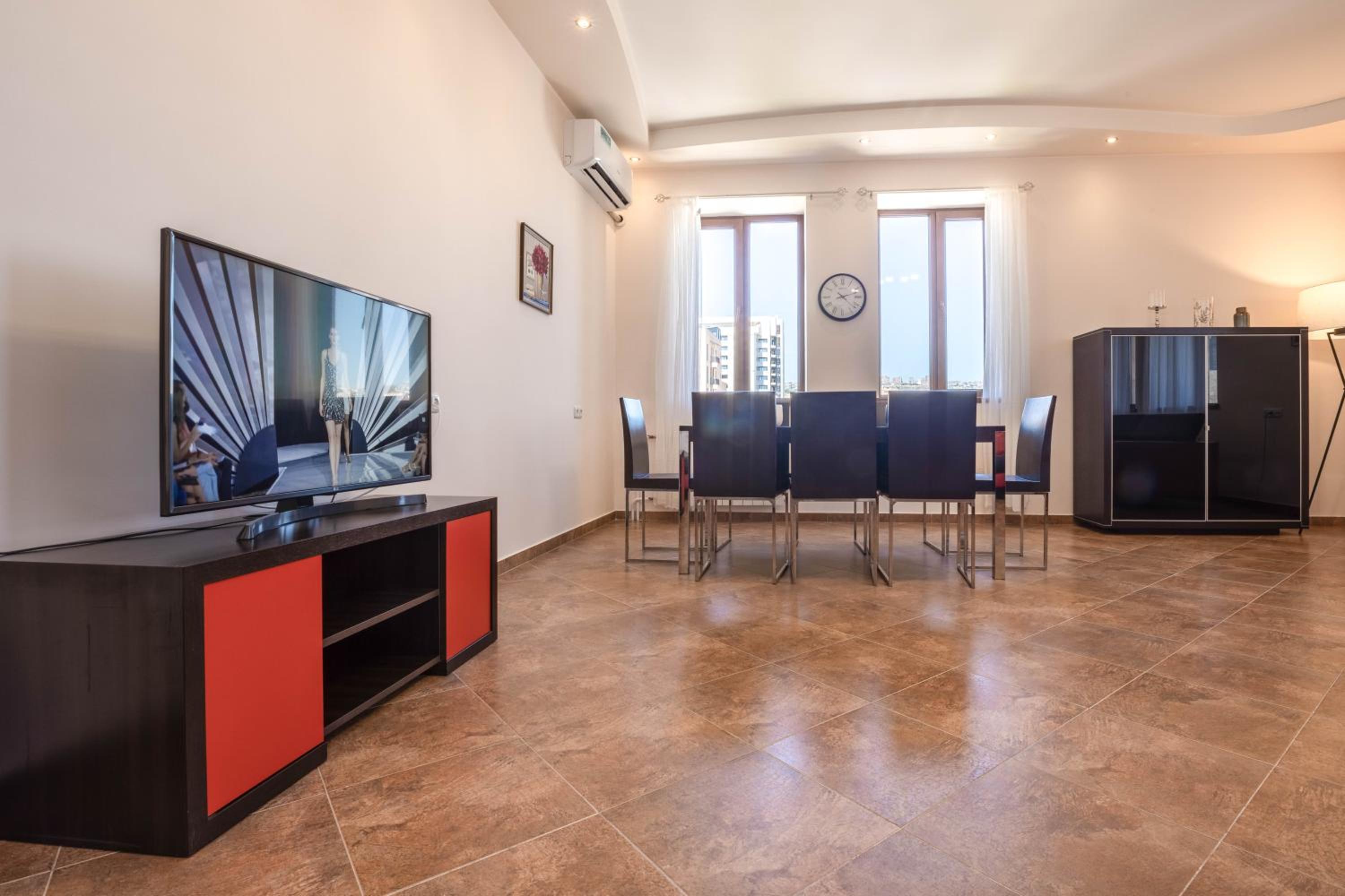 Apart-Hotel on Amiryan 4-6