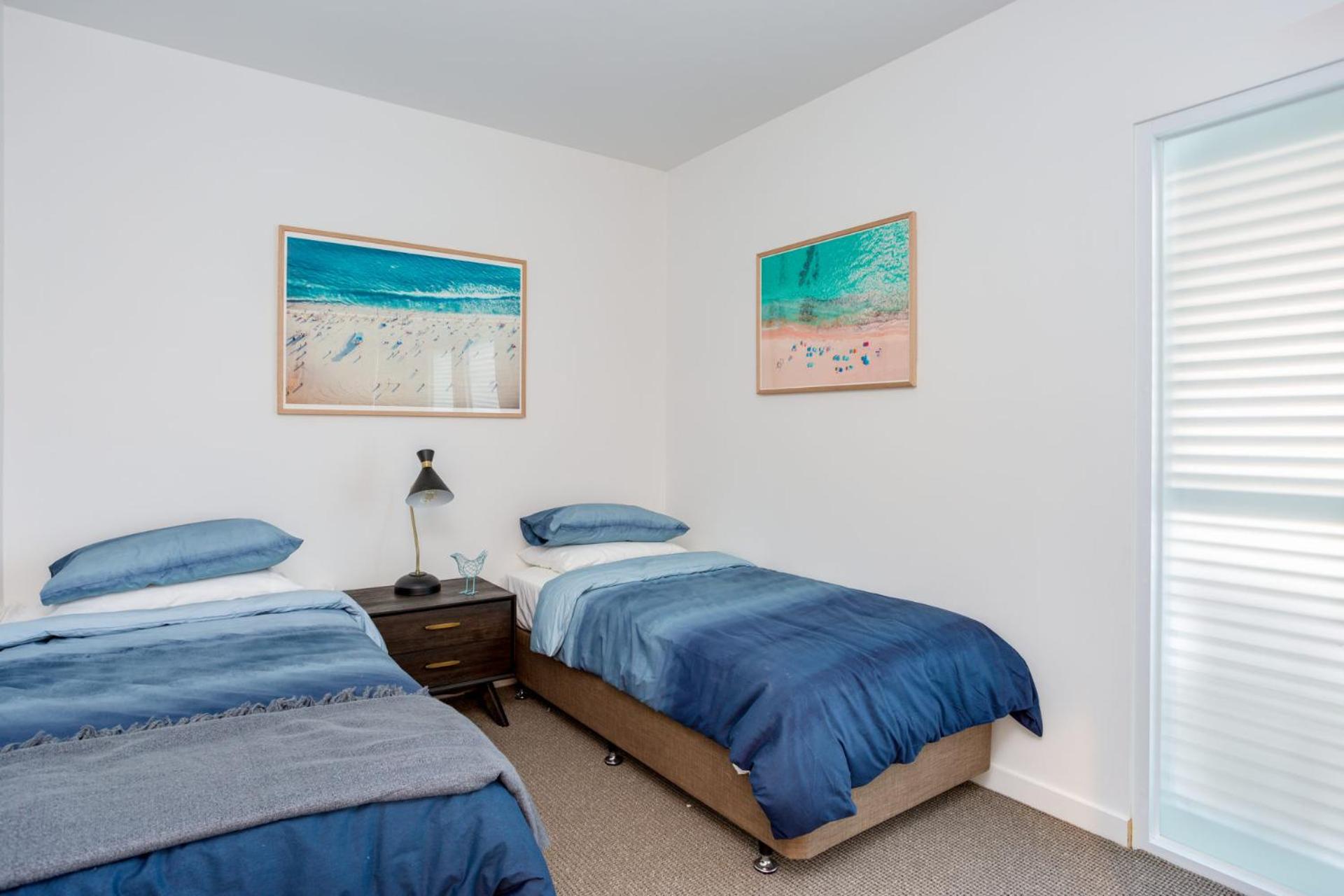 Blue Waters on the Beach: absolute beachfront, views view 3